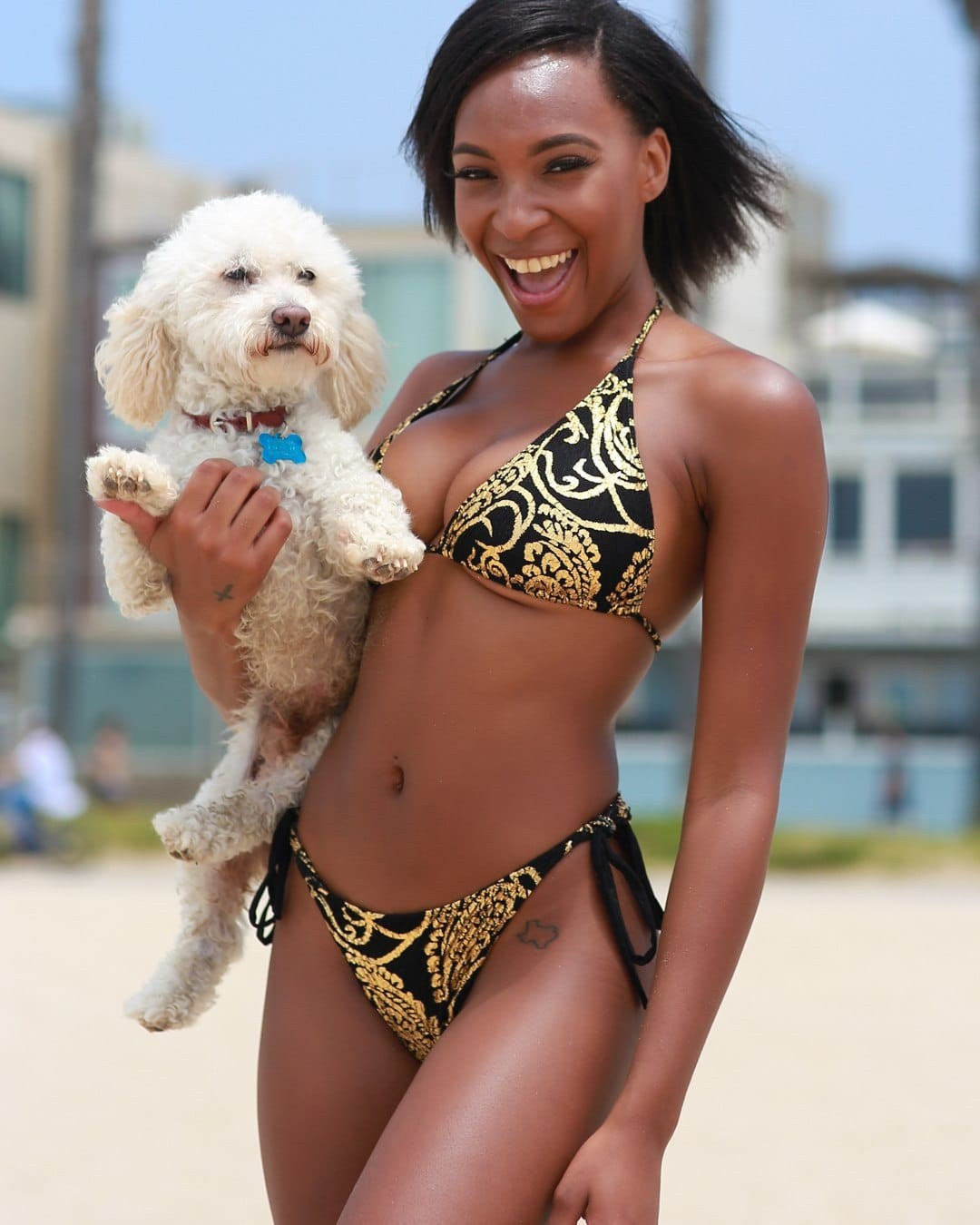 Modern solo photoshoot at Venice Beach, los angeles, california