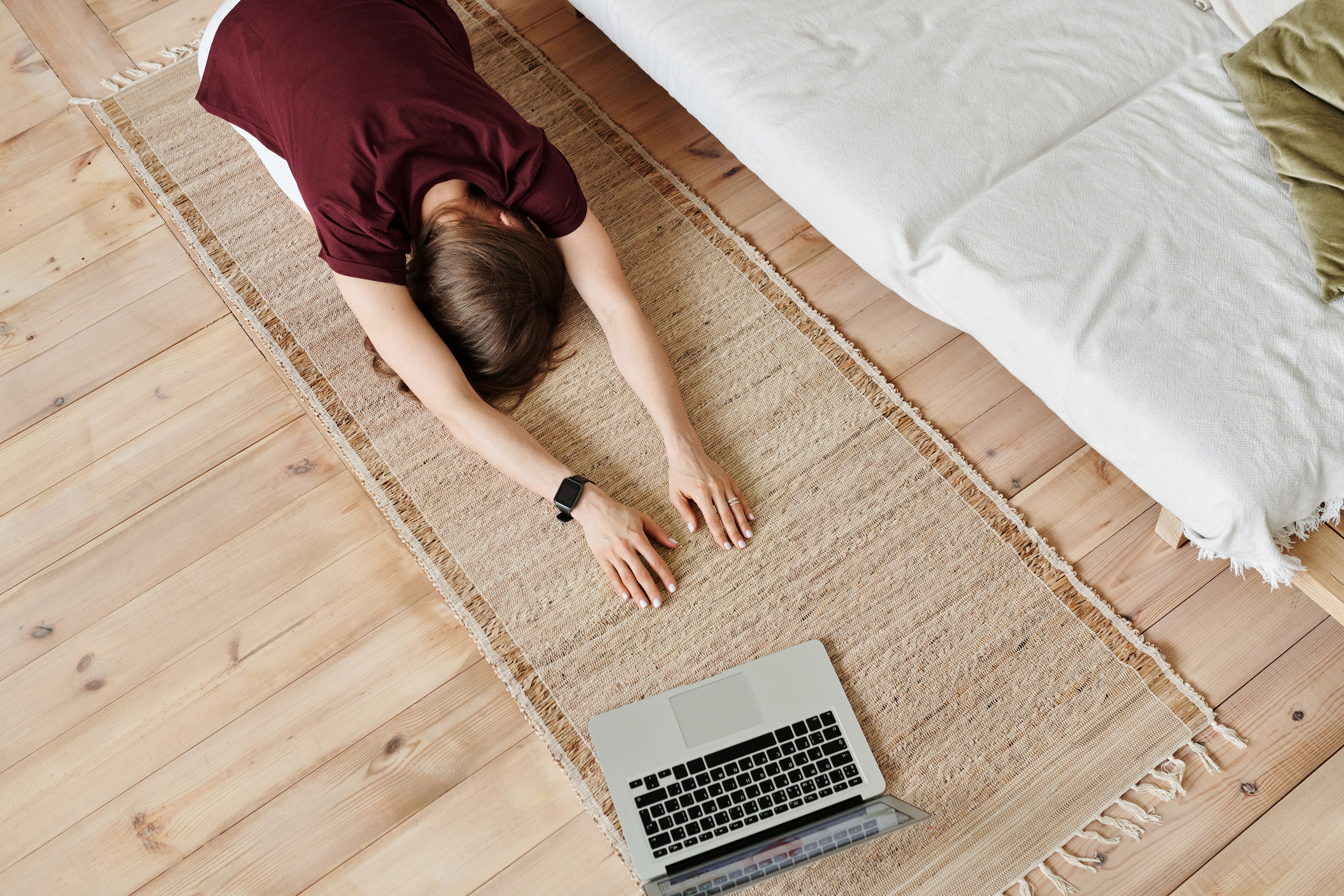 ON-LINE LEKCE YOGY YINAK. Mateřství. Nevýchova. Život v souladu s přírodou. Jóga