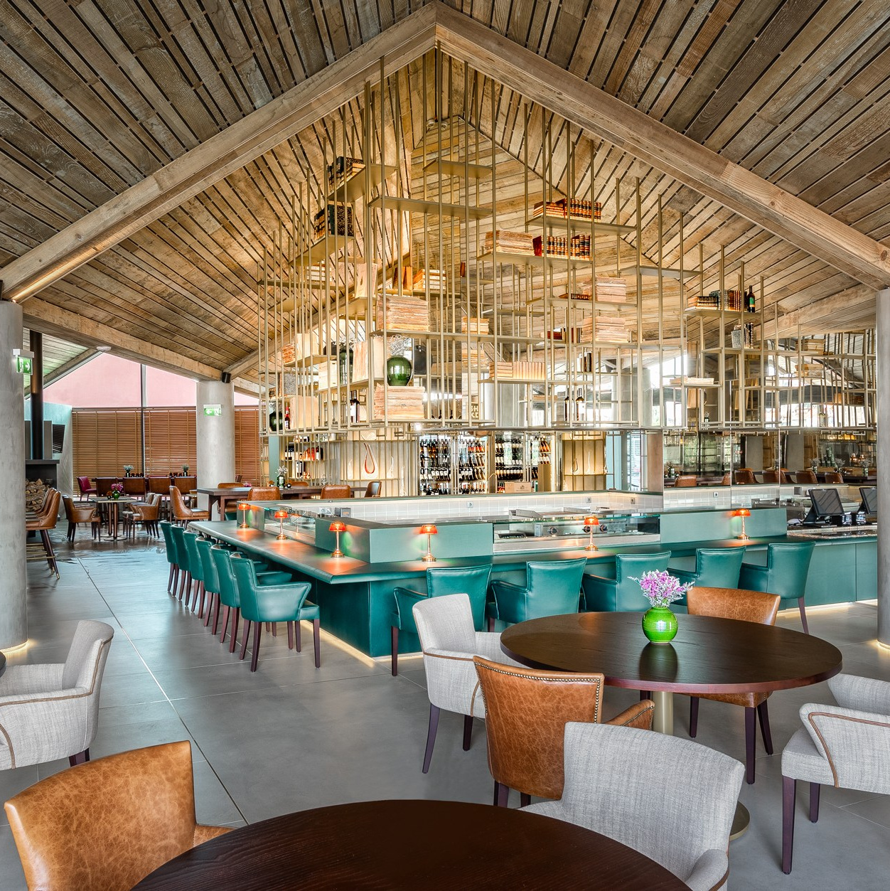 ESPAÇOS. André Fontoura