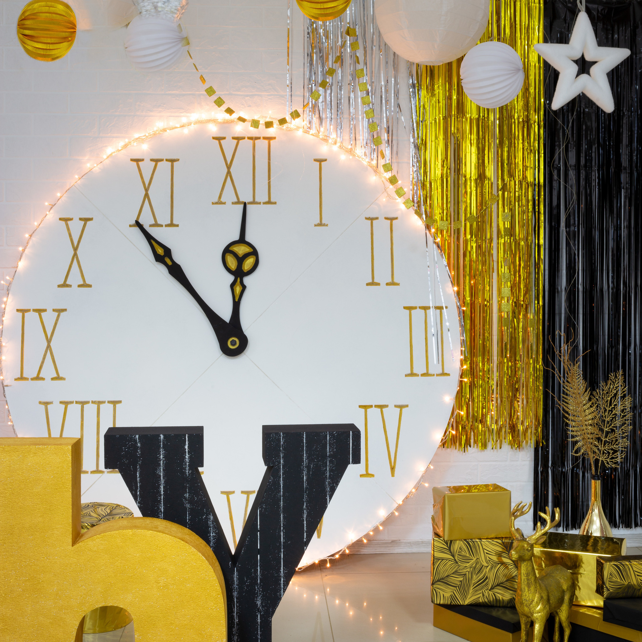 Коледни семейни фотосесии. Фотограф Бургас. Фотосесии в студио и на открито, портрети, заснемане