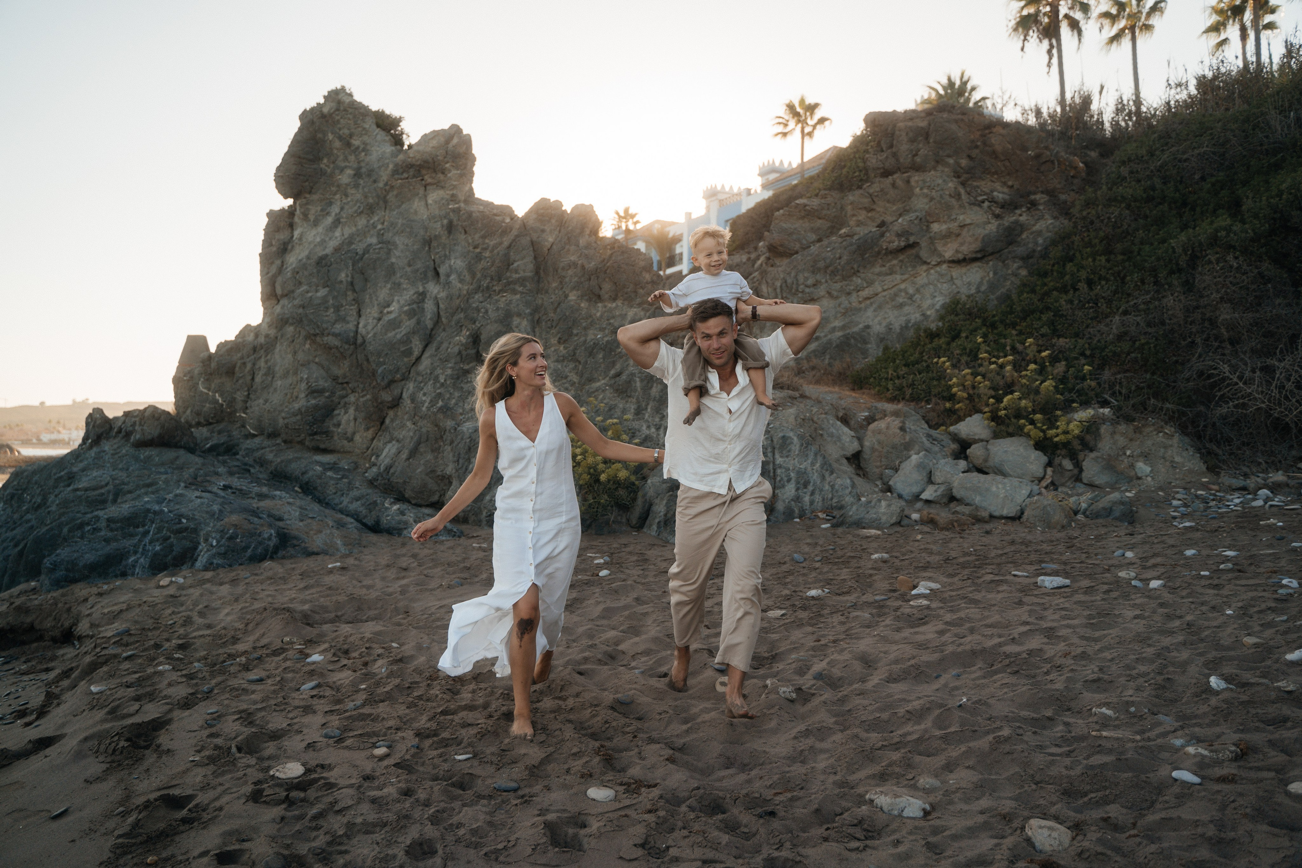 Locations for family and couple photoshoots. Wedding photographer in Marbella, Estepona, Malaga, Gibraltar, Cadiz — Valentina Abrazey