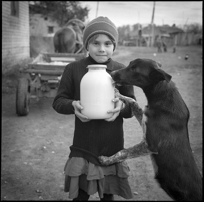 © Irina Chmyryova / Girls from the Outskirts. 12 photos about fragile femininity and elusive beauty