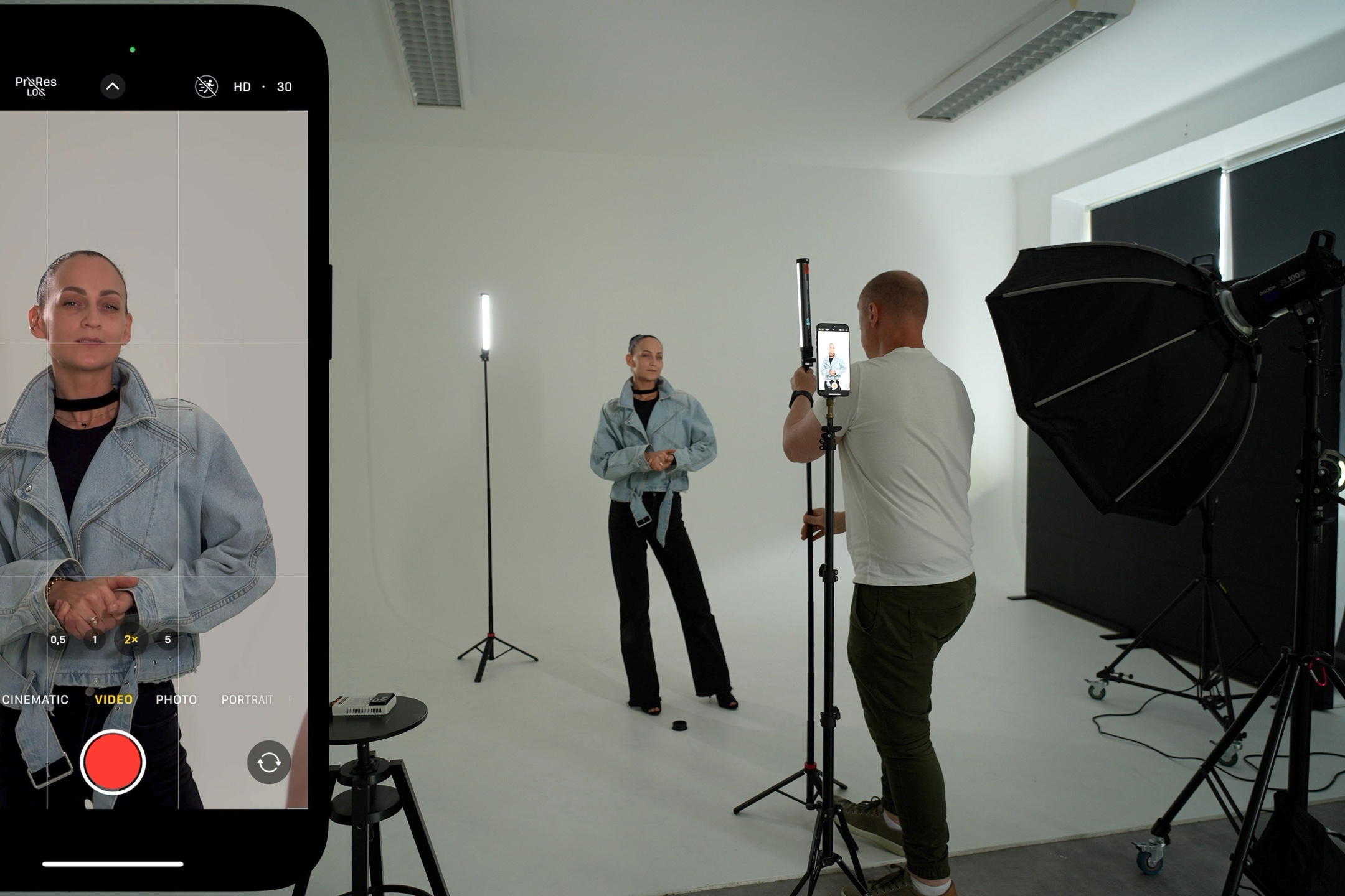 Filmēšanas kursi, gan klātienes, gan online. Video shooting and creating with phone, iPhone Video School