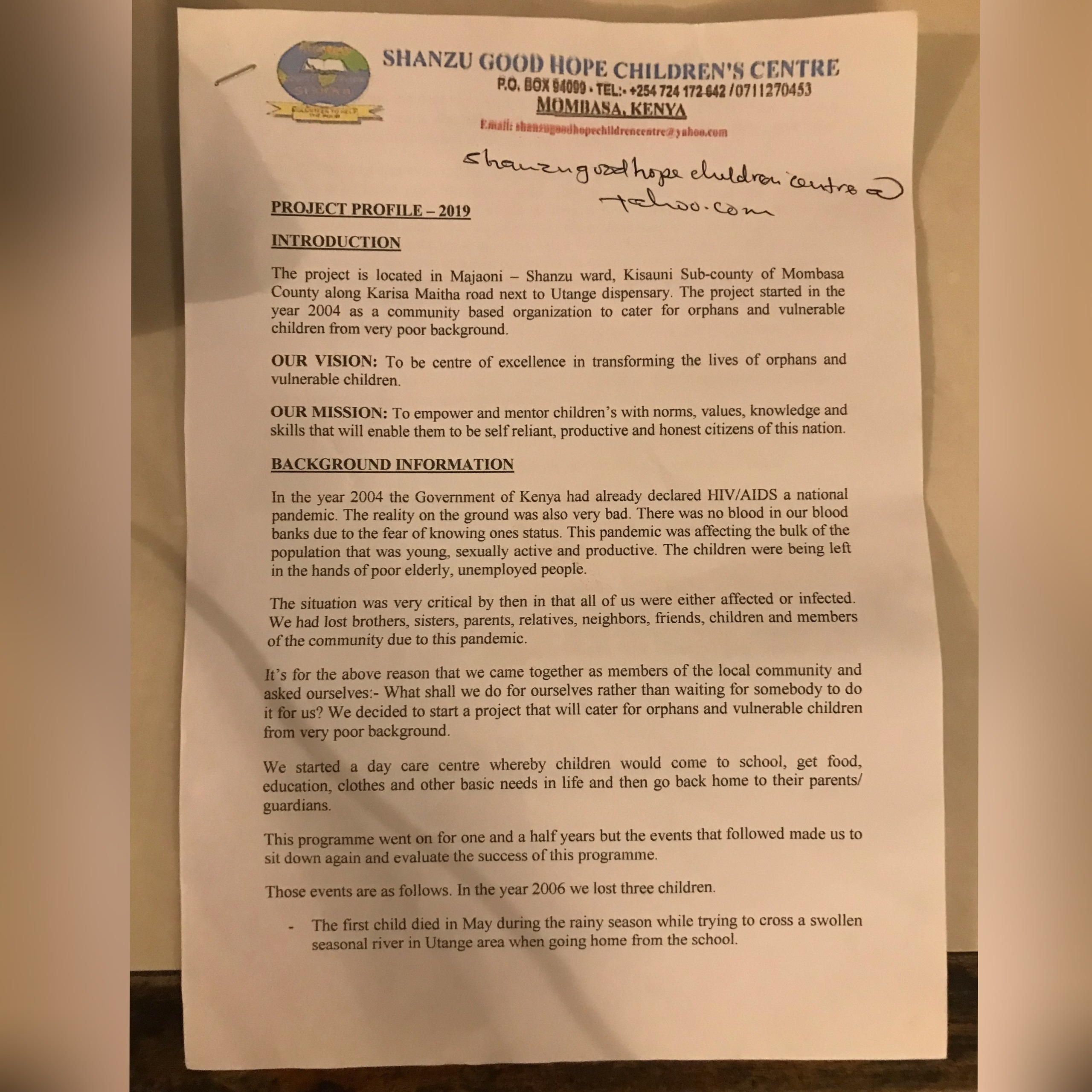 Orphelinat de Mombasa. Milok et Kirok sont des gens positifs et réels. Nous serons ravis de v