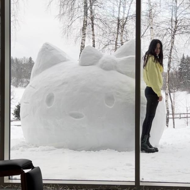 SCULPTURE. Contemporary artist in New York City Lilia Ana