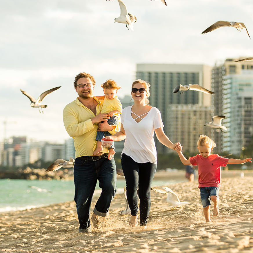 Photographer in Miami Irina Iksanova. Miami Family and Event Photographer