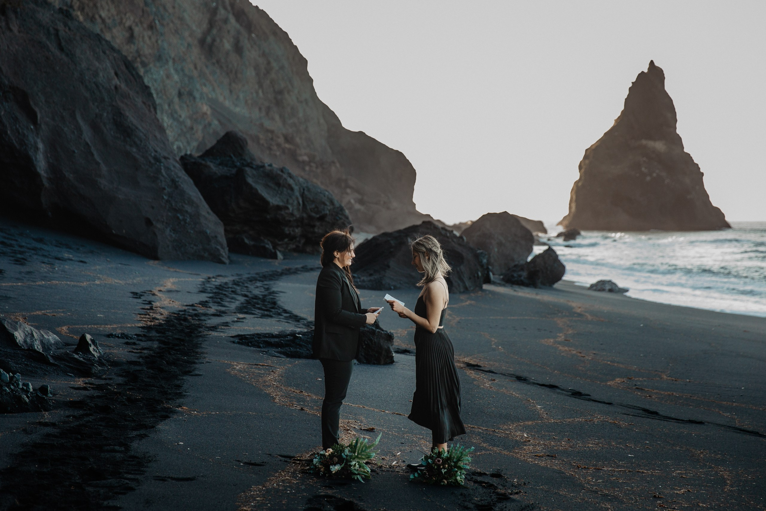 What to pack for Iceland elopement: ultimate Iceland elopement packing list. Destination wedding elopement photographer videographer