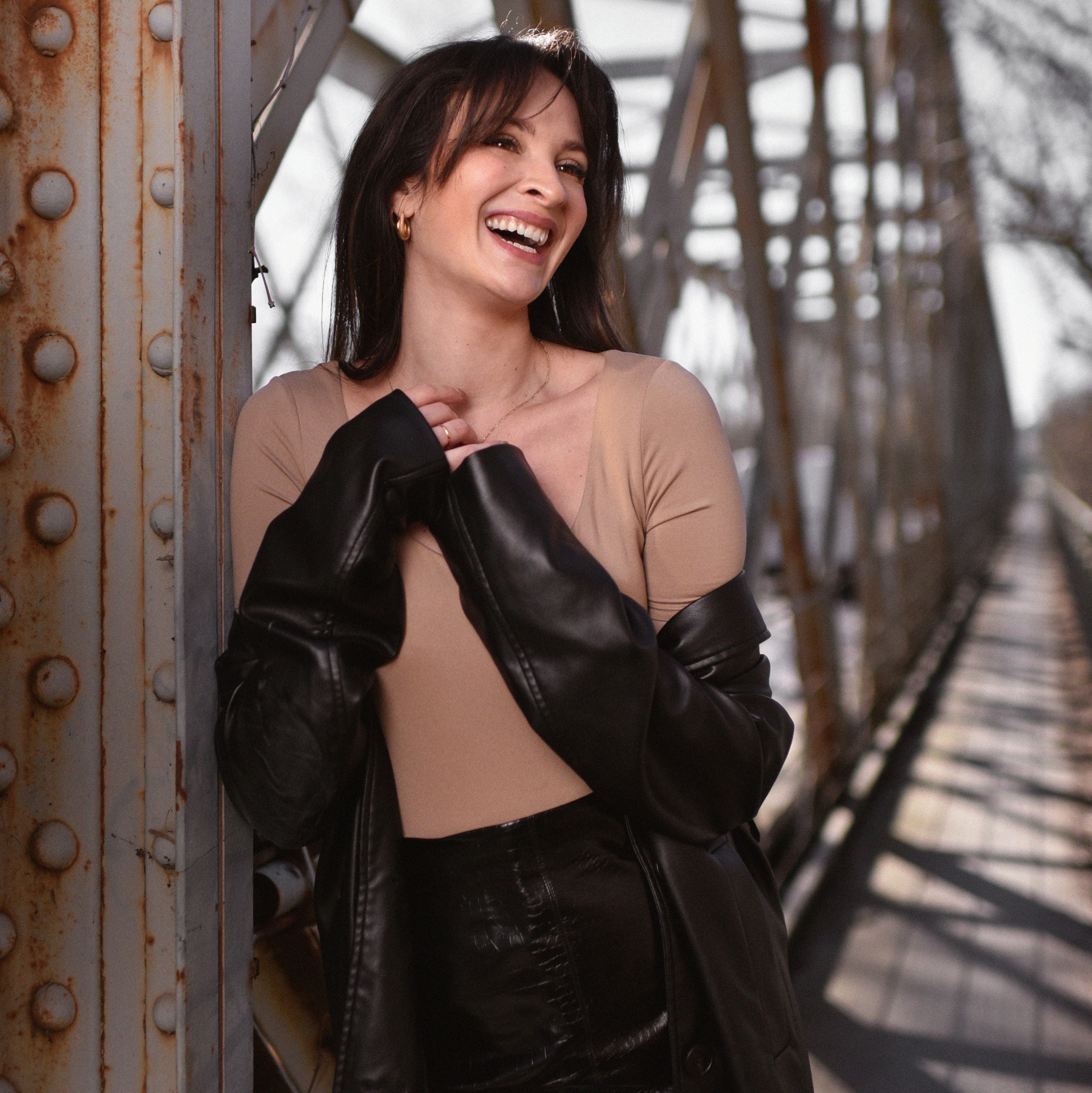 Tarifs pour une séance photo à Béziers, Montpellier, France. Photographe Professionnel à Béziers et Montpellier – Mariages, Portraits et Vidéos Aériennes