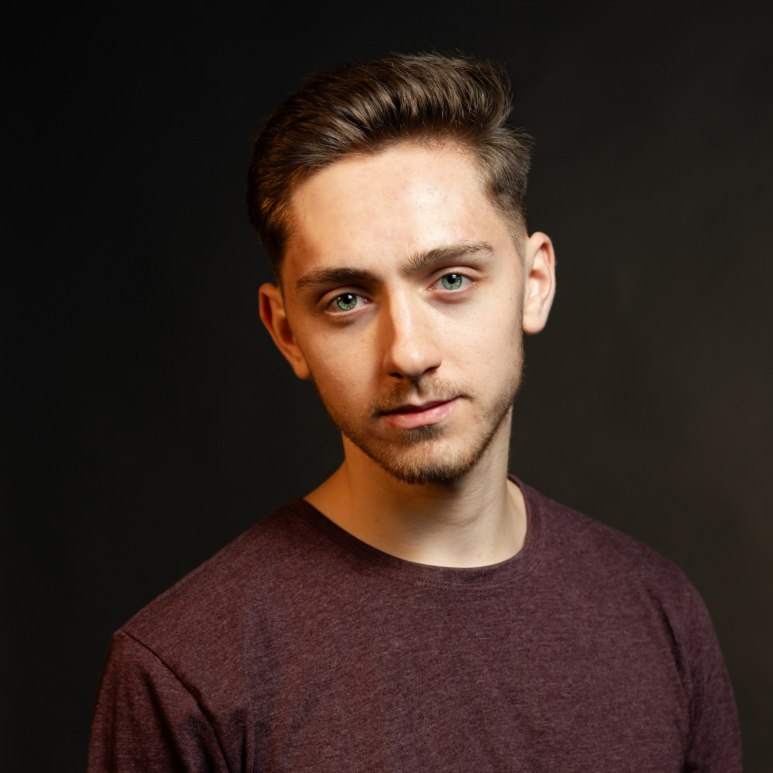 Andrei Samuel – Fotograf București | Evenimente, Studio, Imobiliare, Produs