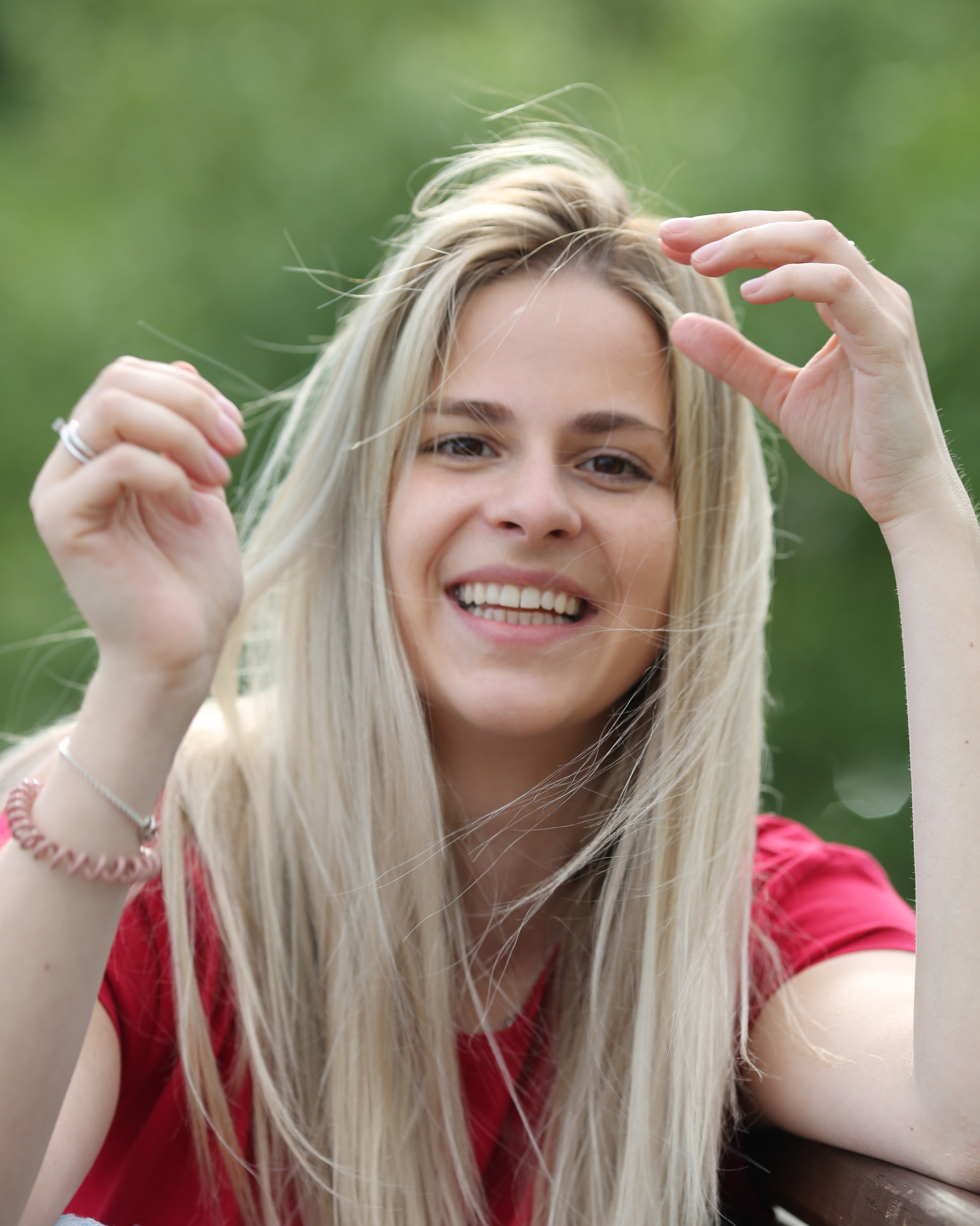 Contact me. Family, portrait, and lifestyle photoshoots in Belgium