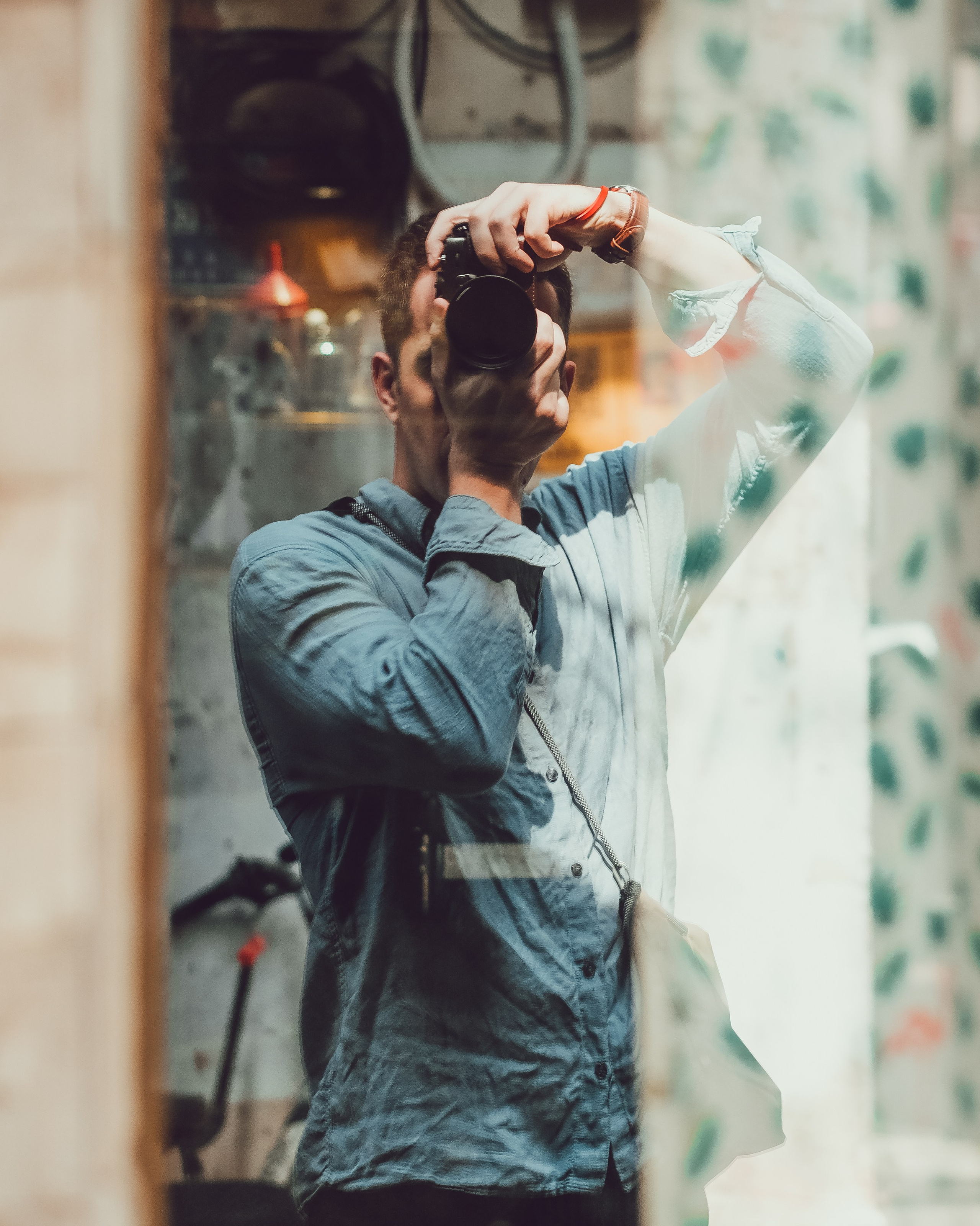 My travels to different cities in China. Street photography, life and everyday life of ordinary people, their customs and traditions. During my stay in China, I have visited over 30 cities. I want to show you cities, villages, ordinary people without beauty. Urban photographs and their inhabitants and way of life. I took all my photographs with a FUJIFILM X PRO 3. I hope I have a chance to show you another China with its stately buildings, skyscrapers and simple streets in China town.