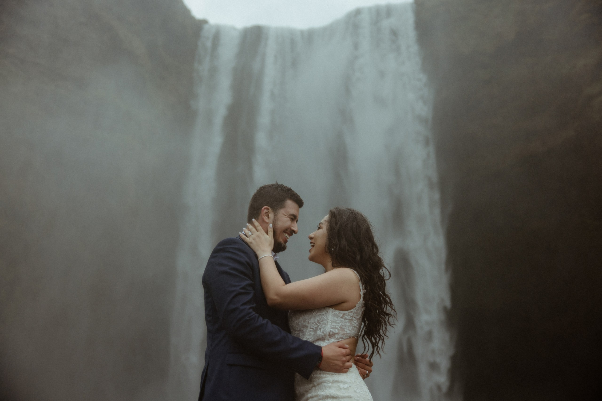 What to pack for Iceland elopement: ultimate Iceland elopement packing list. Destination wedding elopement photographer videographer