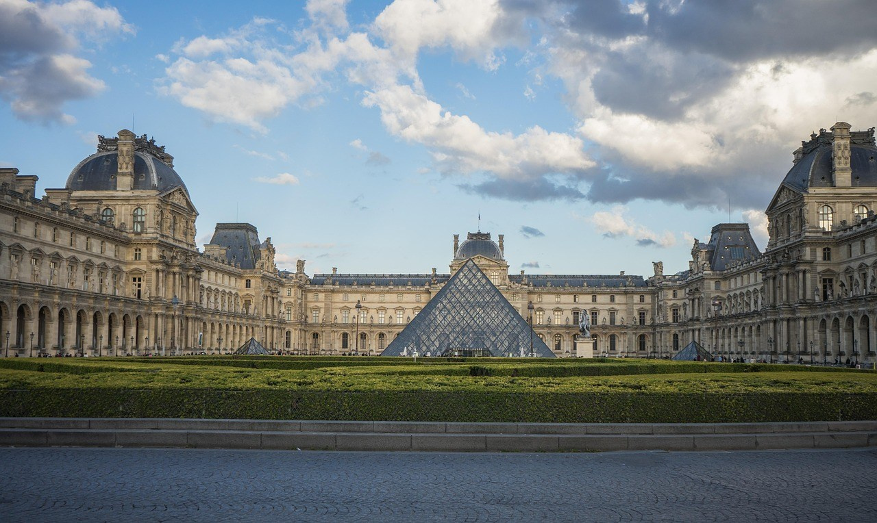 25 Best Photoshoot Locations in Paris for Elegant & Emotional Portraits. Фотограф в Ницце, Каннах, Монако, Варшаве