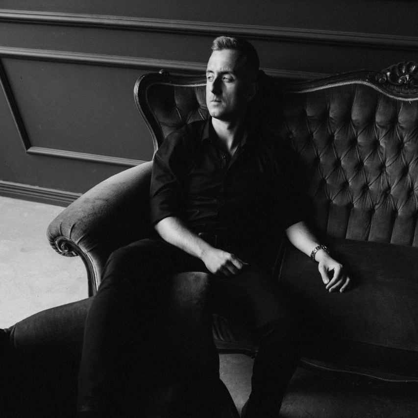 Контакти. Фотограф Львів | Портретна фотозйомка| Лав сторі фотосесія