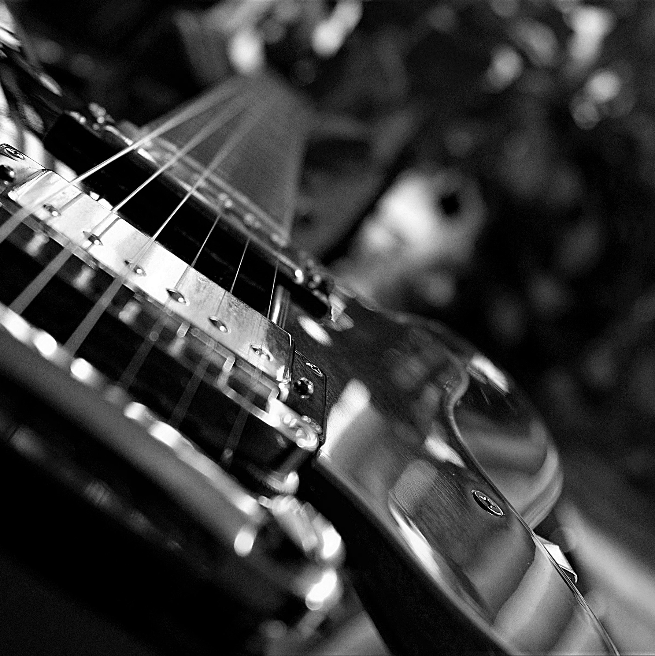 Musikproduktion-Musik erstellen-Musikproduzent-Musikinstrumente-Musikgeräte