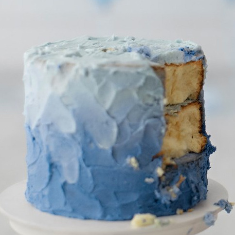 Cake smash session. Newborn and family photographer. Hills District. Sydney