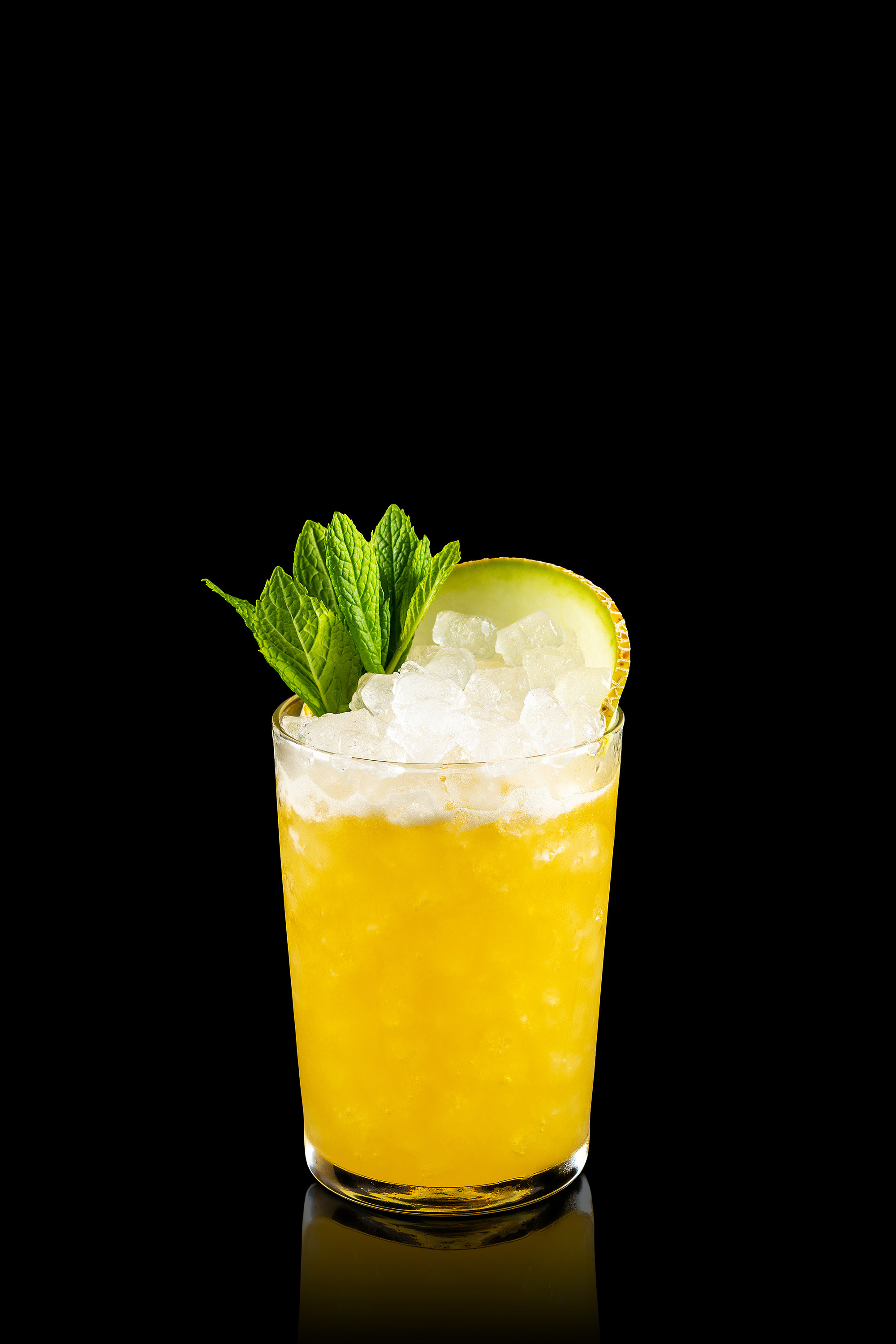Photo shooting of beverages. Photographer Crete | Portrait Photographer | Evgenios Paopano
