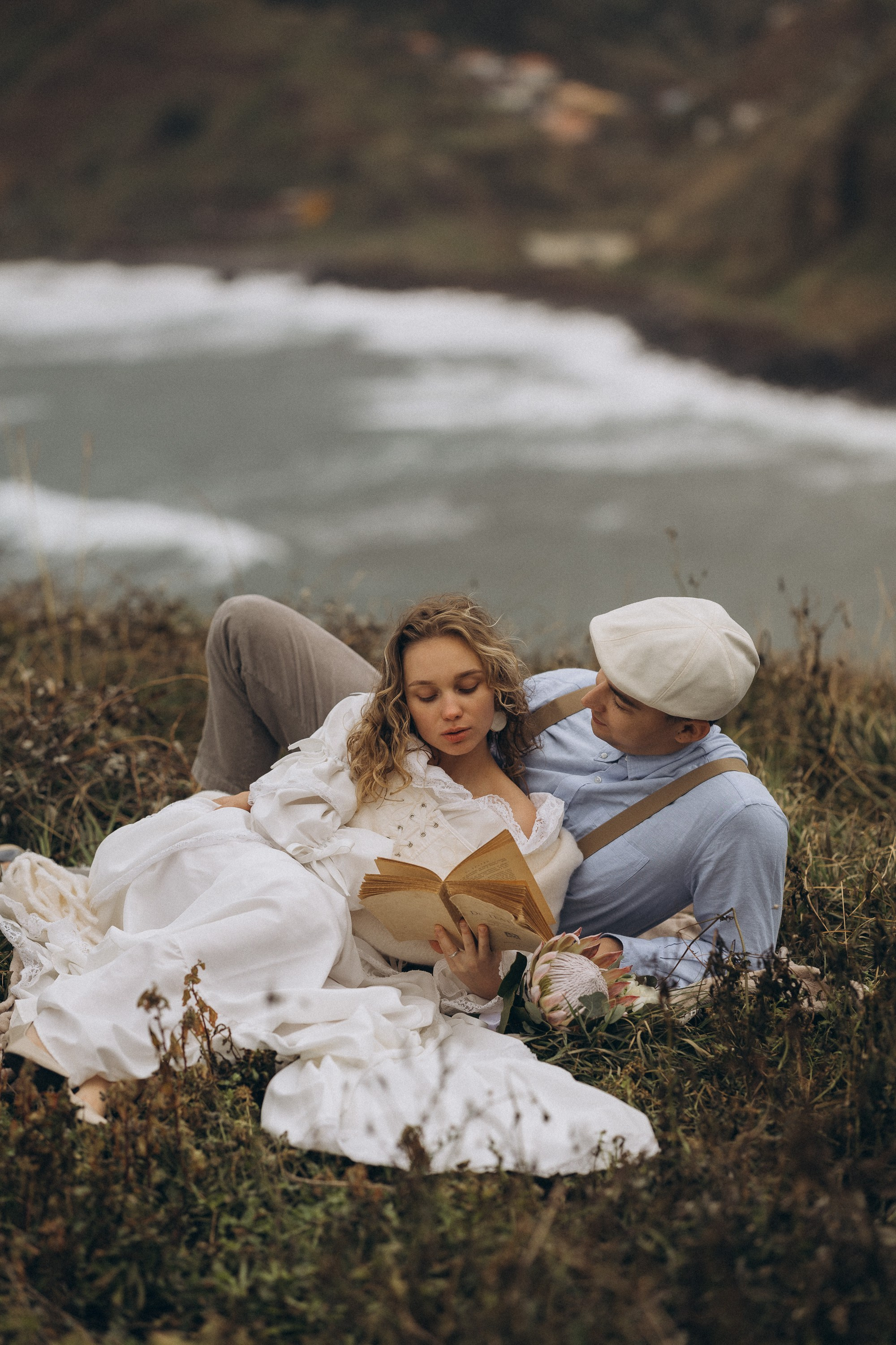 engagement photography Madeira ocean cliffs couple session natural style photographer