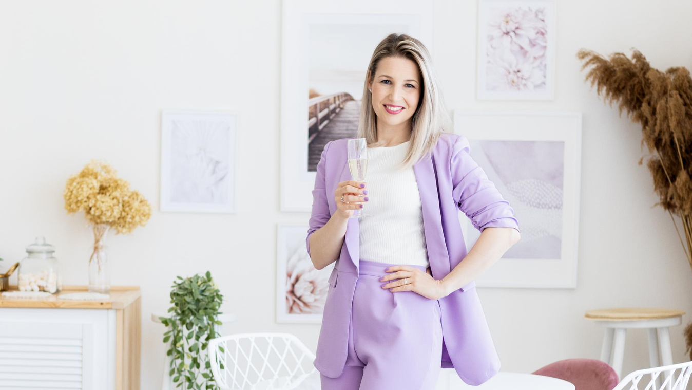 FOTO AKCE V ATELIÉRU. Dana Lišková — Empatická fotografka | Introspektivní umělkyně | Neurodivergentní koučka| Zakladatelka Artepy.cz