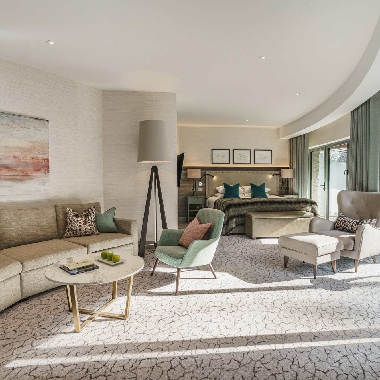 Luxury tours for GCC travellers, including guests from the UAE, Saudi Arabia, and Qatar. Travel & Concierge Company in Russia and Azerbaijan