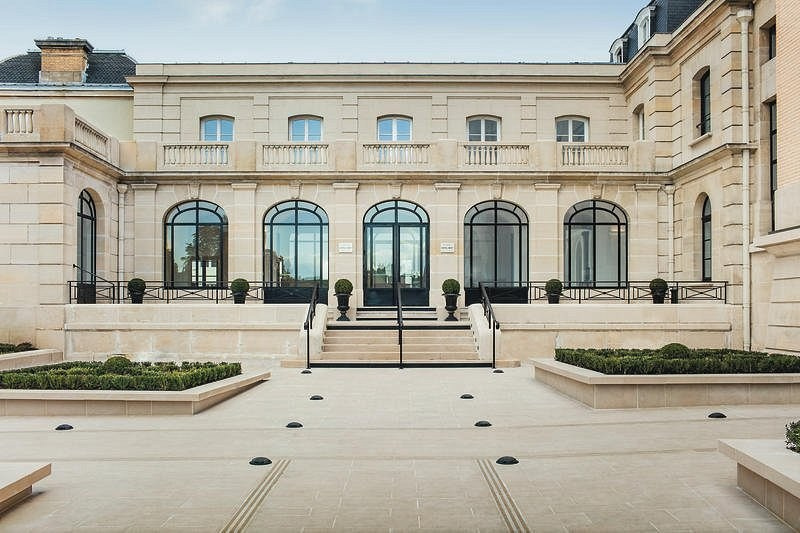 A Photographer’s Journey Through Champagne: A Corporate Perspective on Three Iconic Maisons. Евгения Смирнова — фотограф в Тулузе и юго-западной Франции