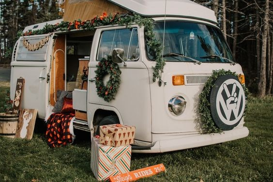 Christmas Van Photosession. Eugénie Smirnova — Photographe à Toulouse et dans le Sud-Ouest