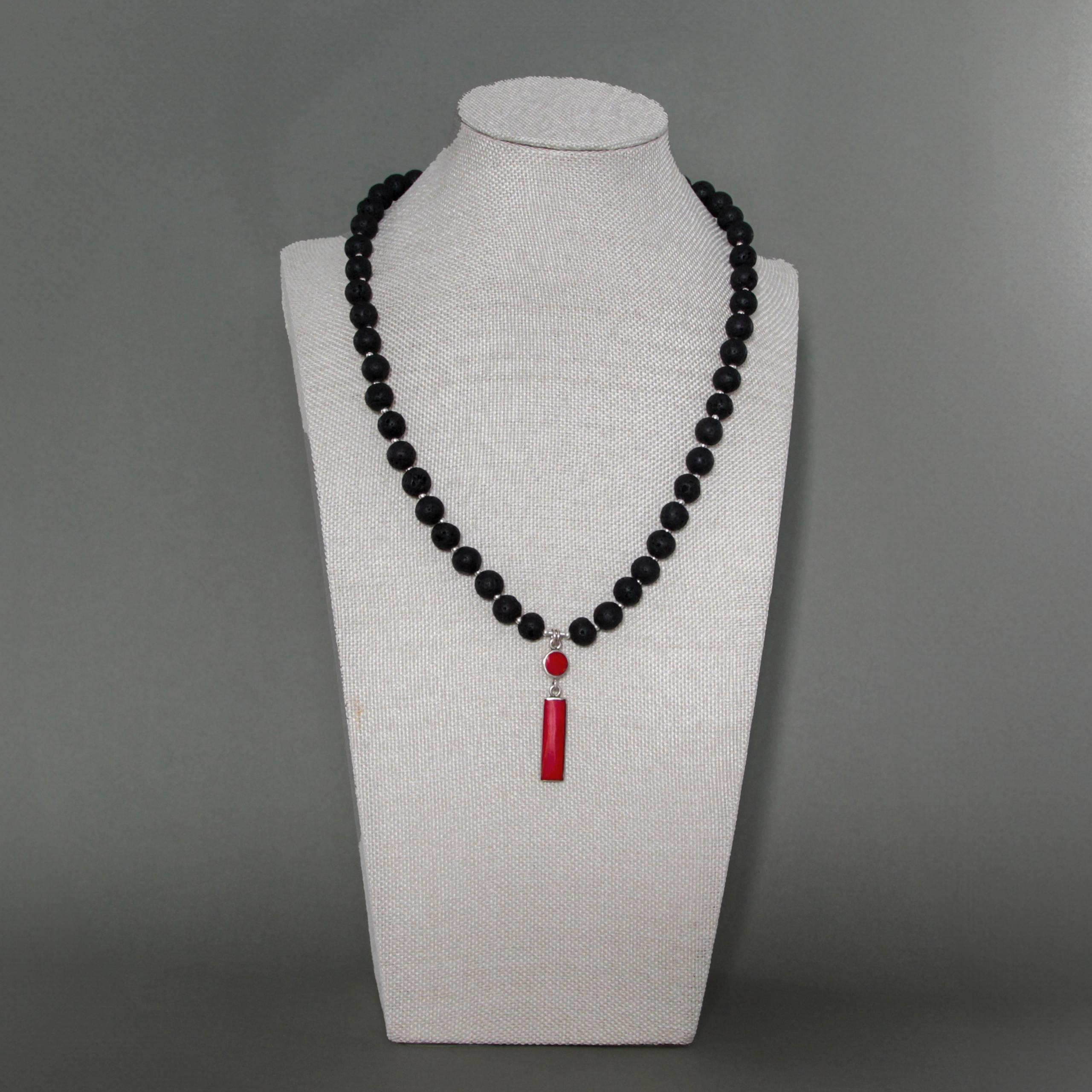 Modern Jewelry. Современнные и актикварные украшения в Барселоне, Москве и Санкт-Петербурге