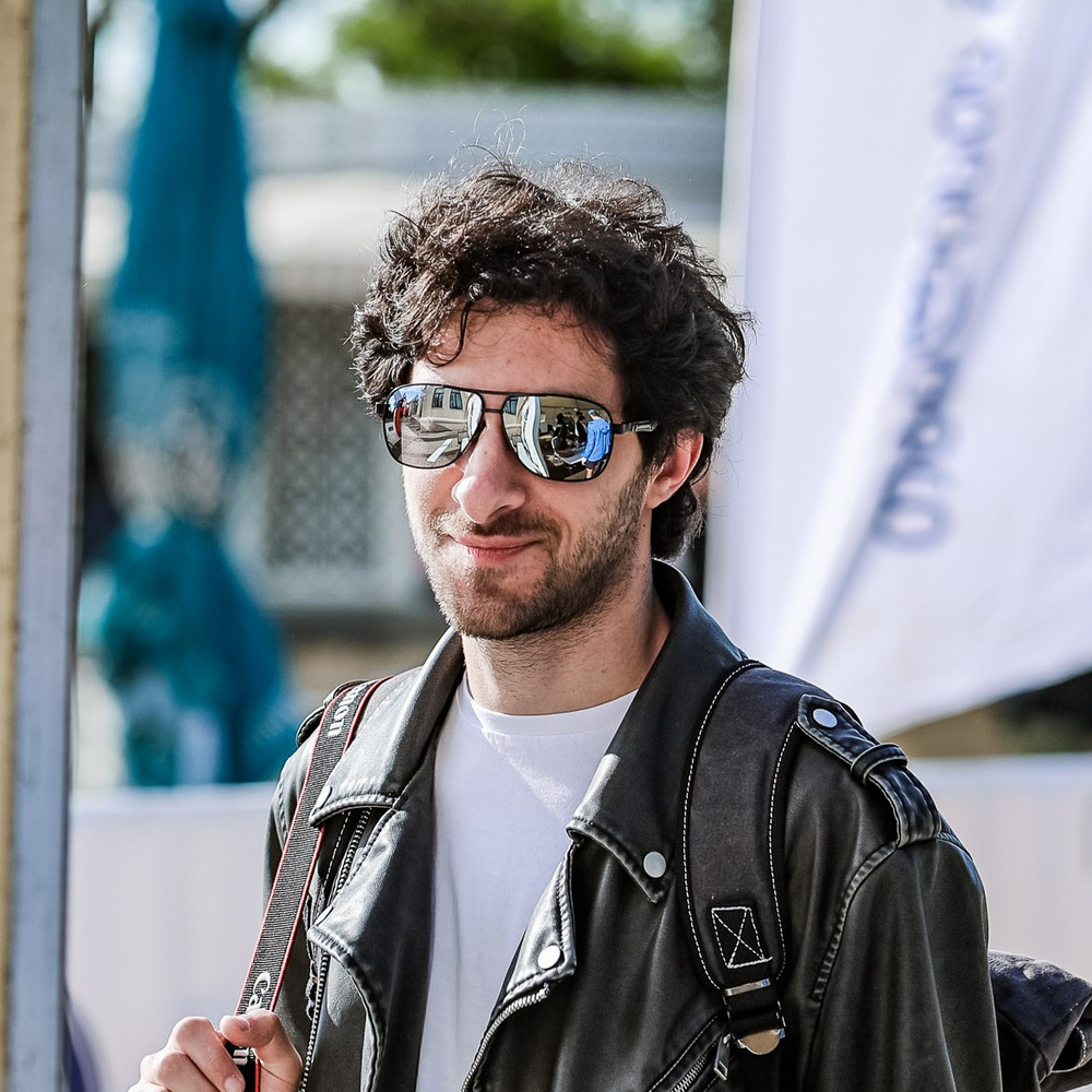 О нас. ROMAN VISUAL| СОЗДАНИЕ ВЫСОКОКАЧЕСТВЕННОЙ 3D-ВИЗУАЛИЗАЦИИ