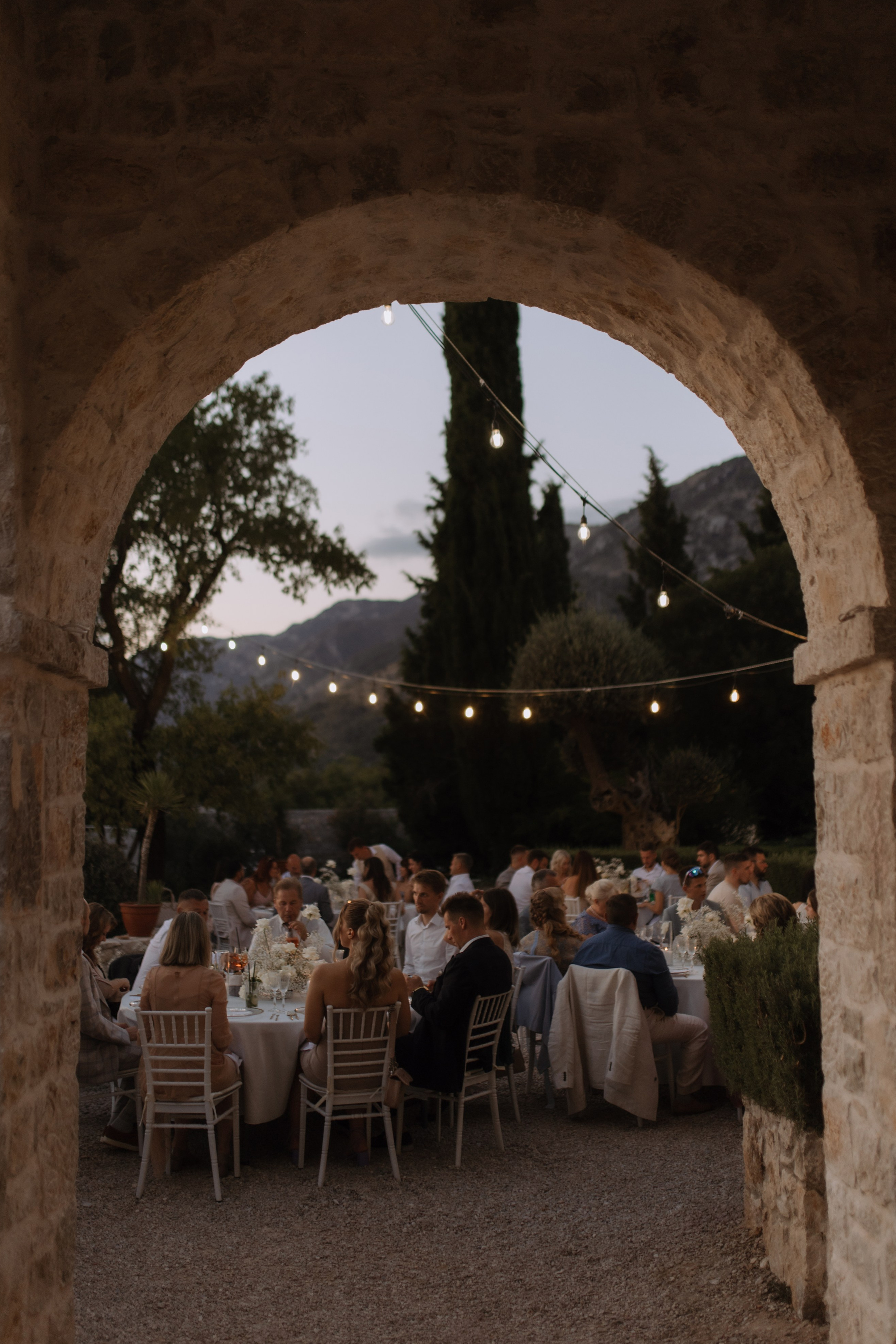 Kainos. Vestuvių ir šeimų fotografė Lena Bondarenko / belove photo