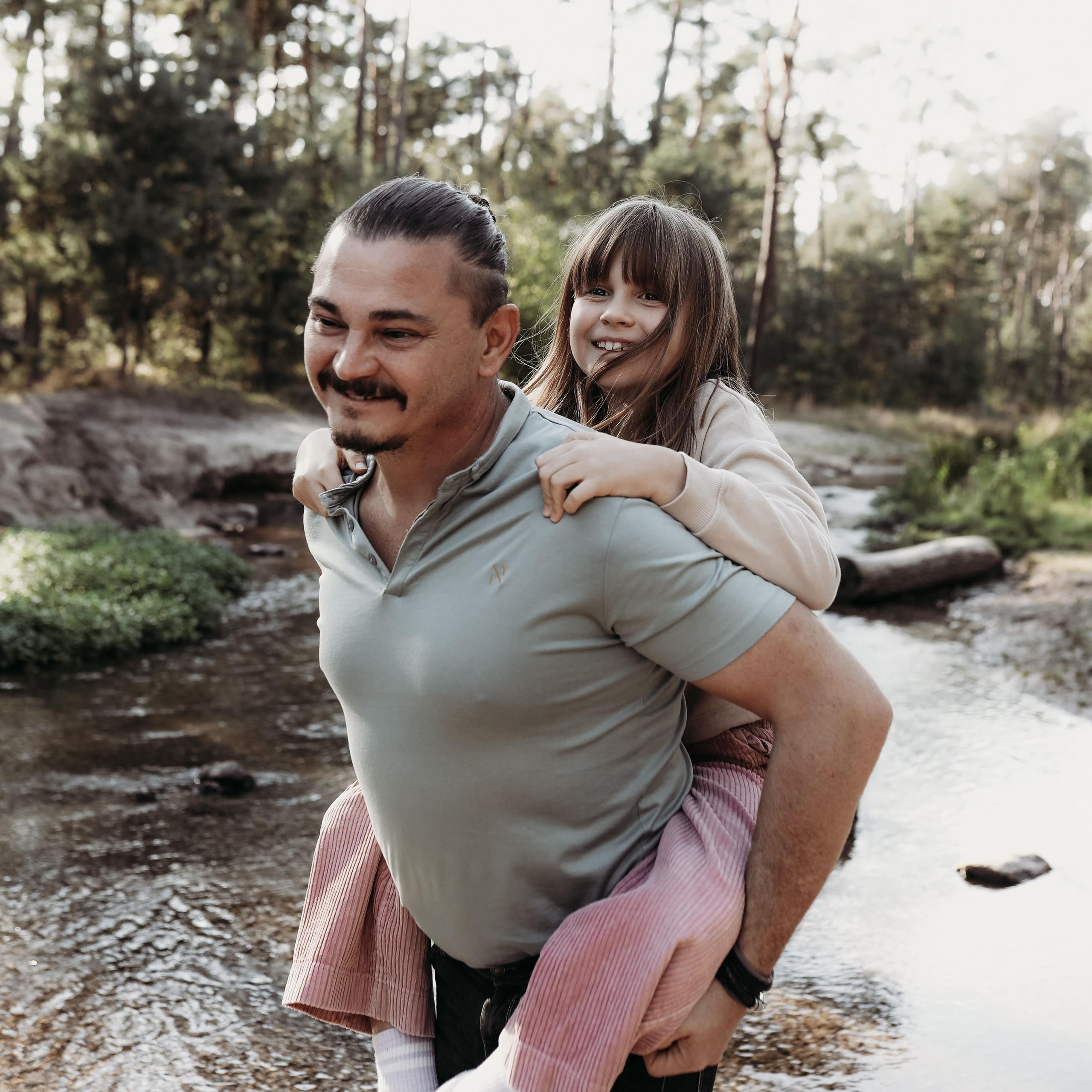 Familienfotograf Mannheim – Homestory Fotoshooting für Familien