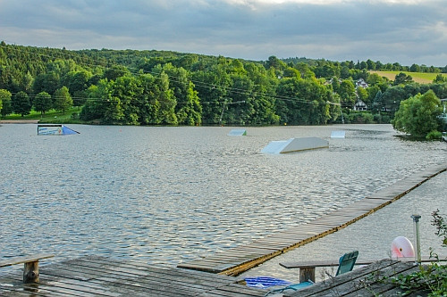 See im Sommer im Seepark Kirchheim Hessen