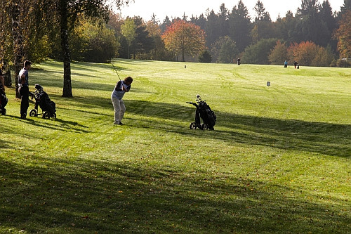 Golfspieler ca. in 4 km. vom Seepark Kirchheim Hessen