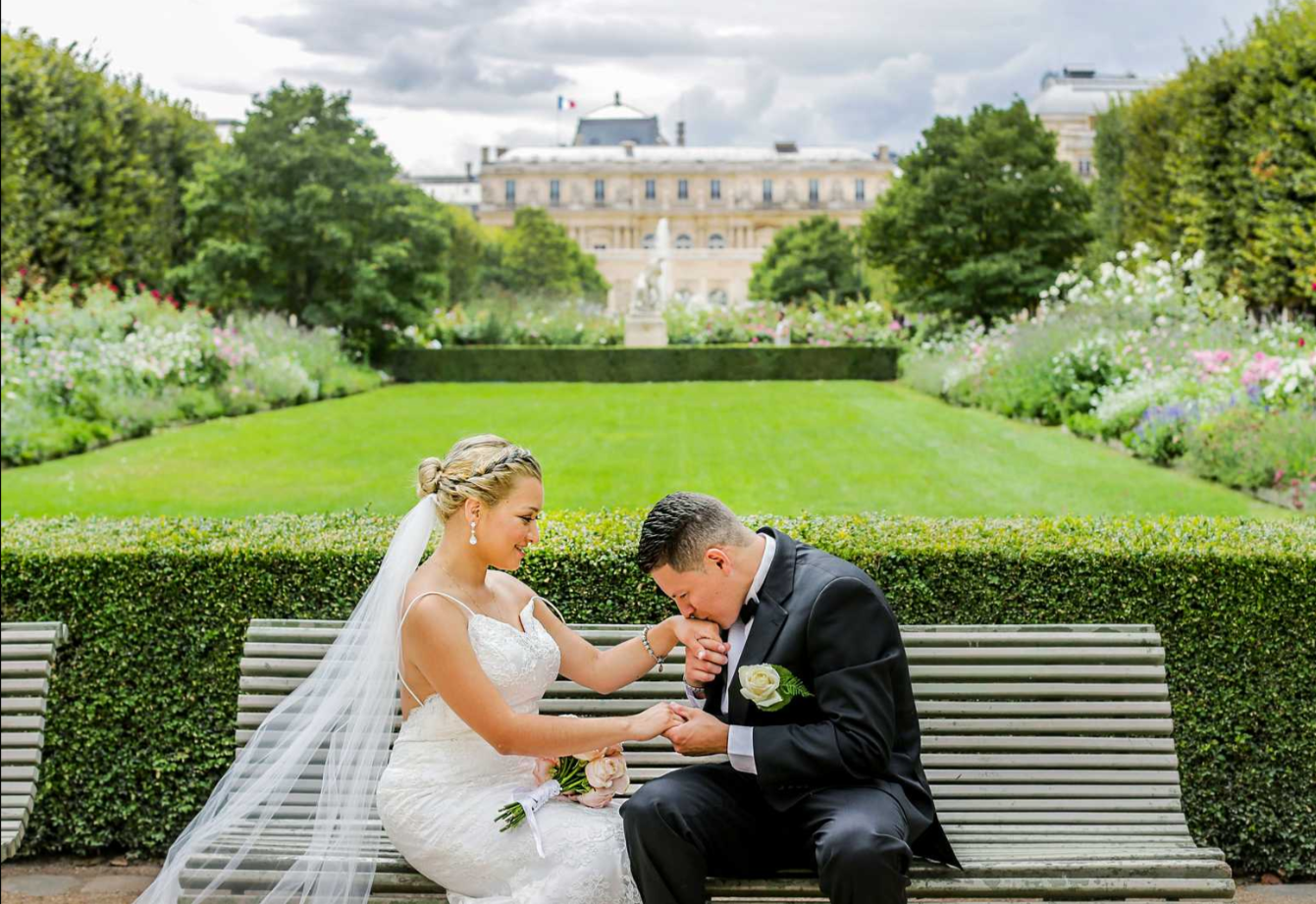 Top 7 Breathtaking Paris Elopement Locations (1). Photographe à Paris