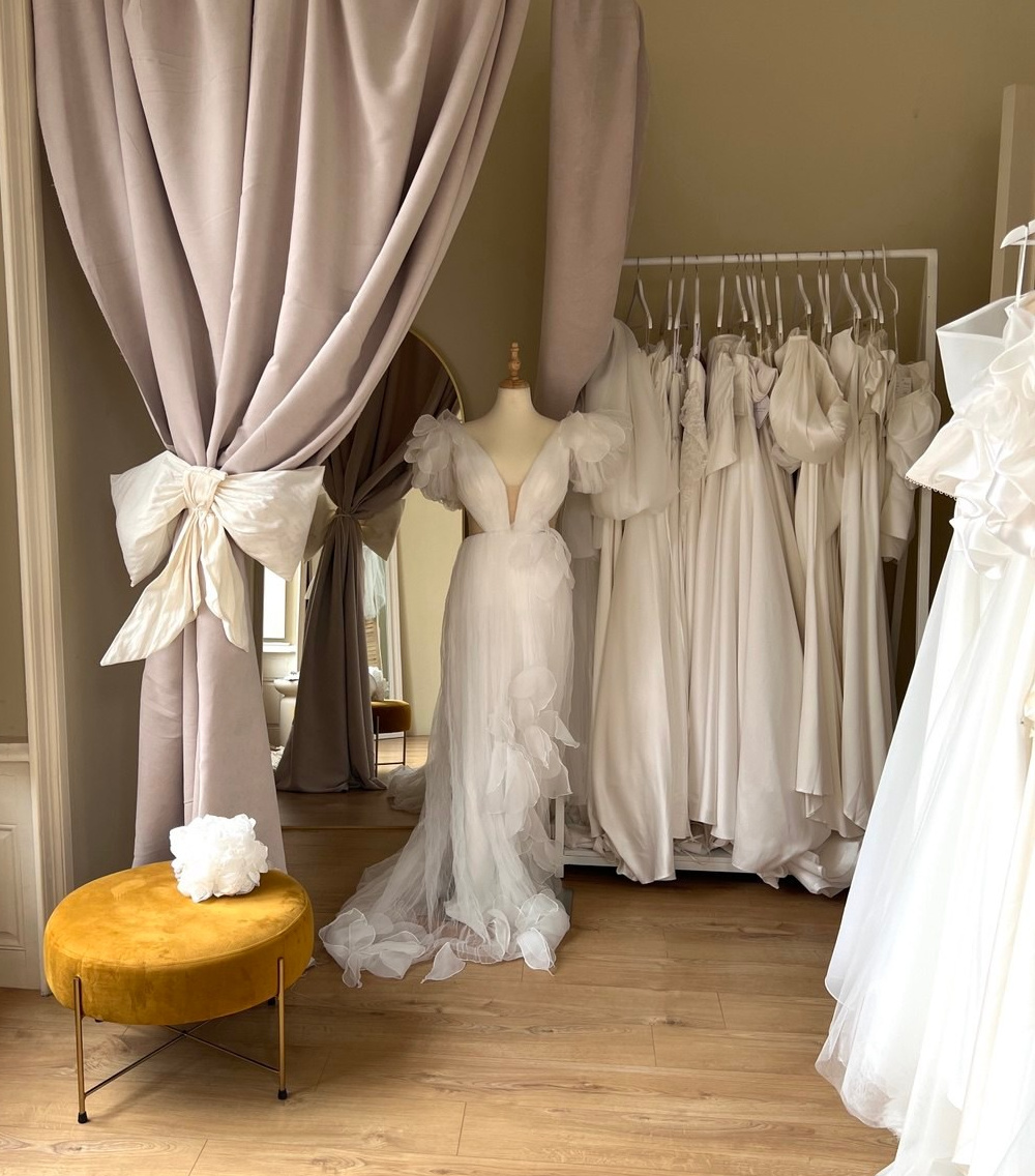 Свадебные платья в Тбилиси. Wedding dresses in Georgia, Tbilisi. Wedding videographer in Georgia Mark Deych