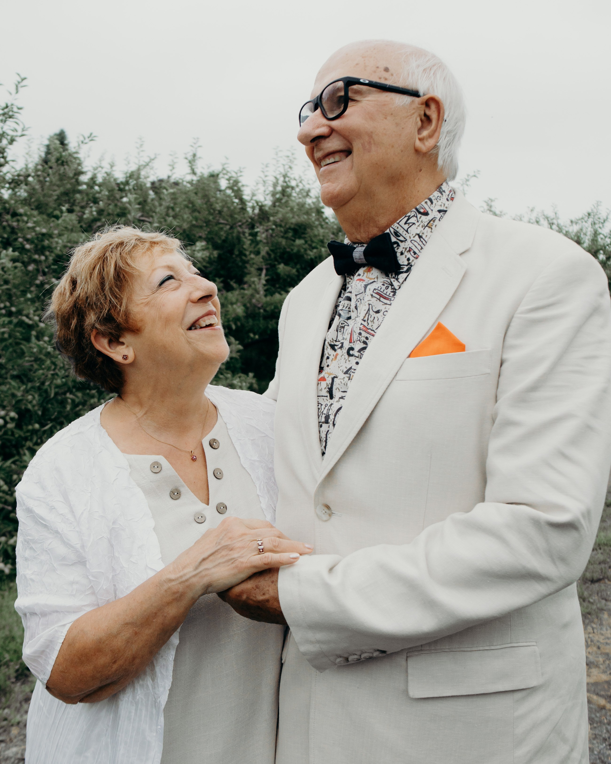 Tarifs, forfaits. I am a portrait and family photographer Jenny in Calgary