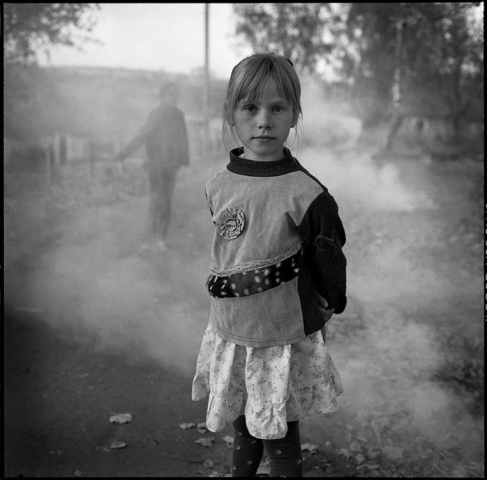 © Irina Chmyryova / Girls from the Outskirts. 12 photos about fragile femininity and elusive beauty