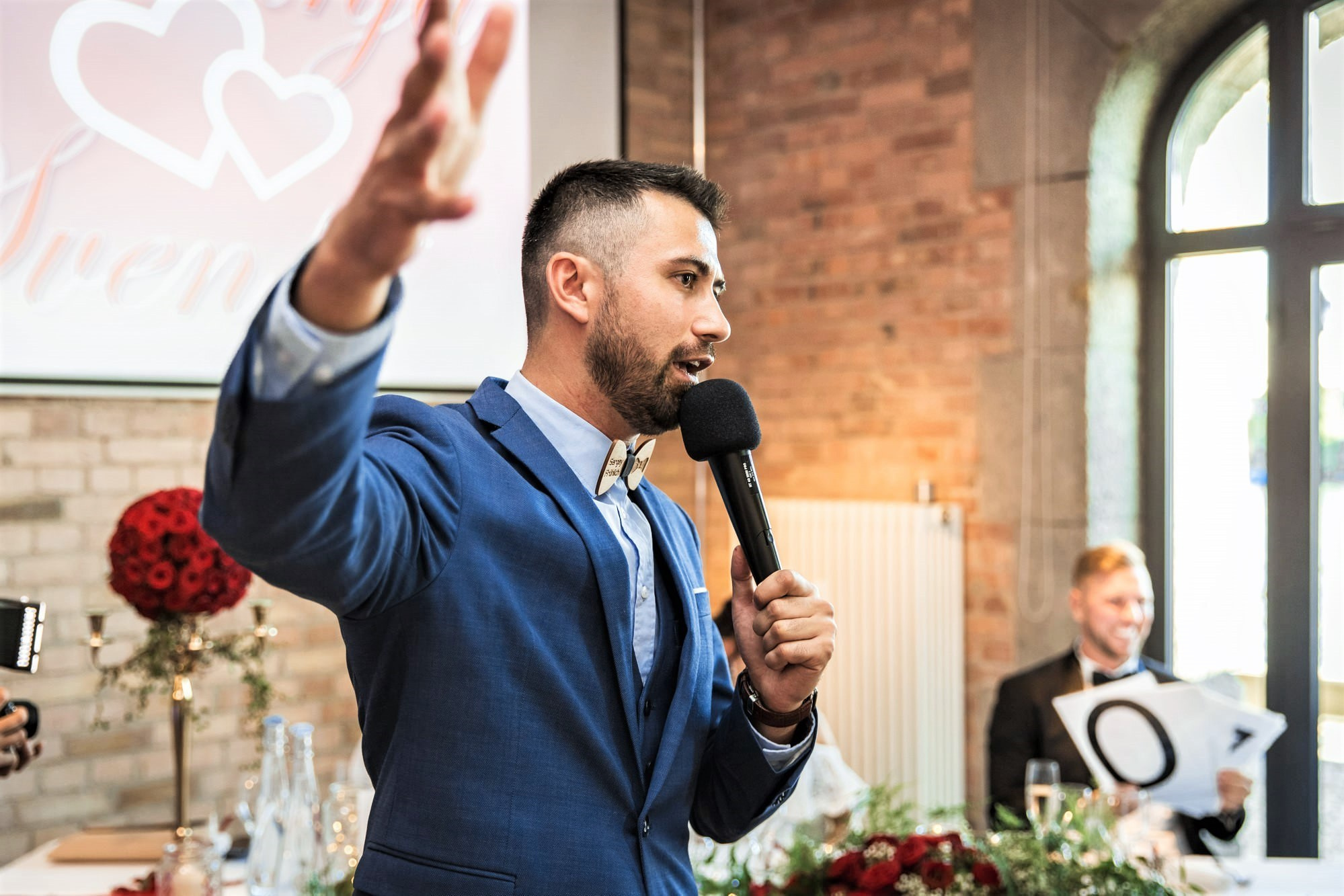 Moderator russische Hochzeit