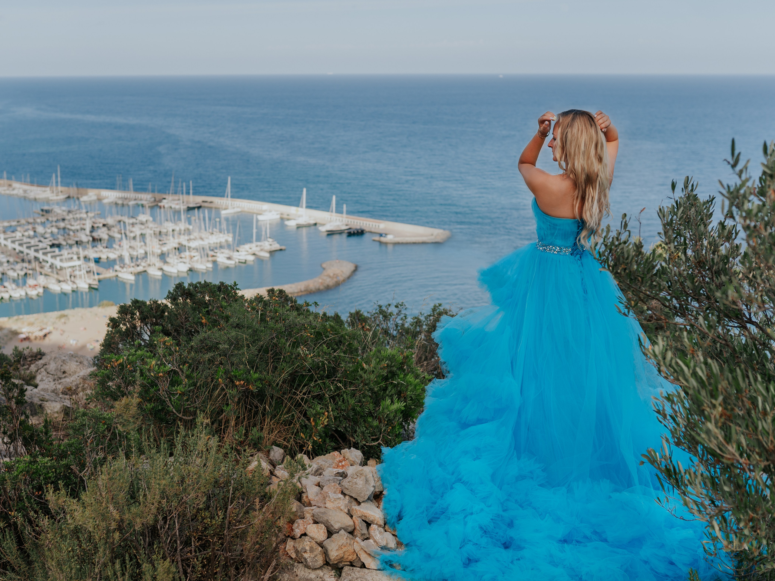A Quinceañera (15th birthday) photoshoot in Barcelona. DiaFoto — Wow Photographer in Barcelona | Premium Barcelona Photoshoot Experience