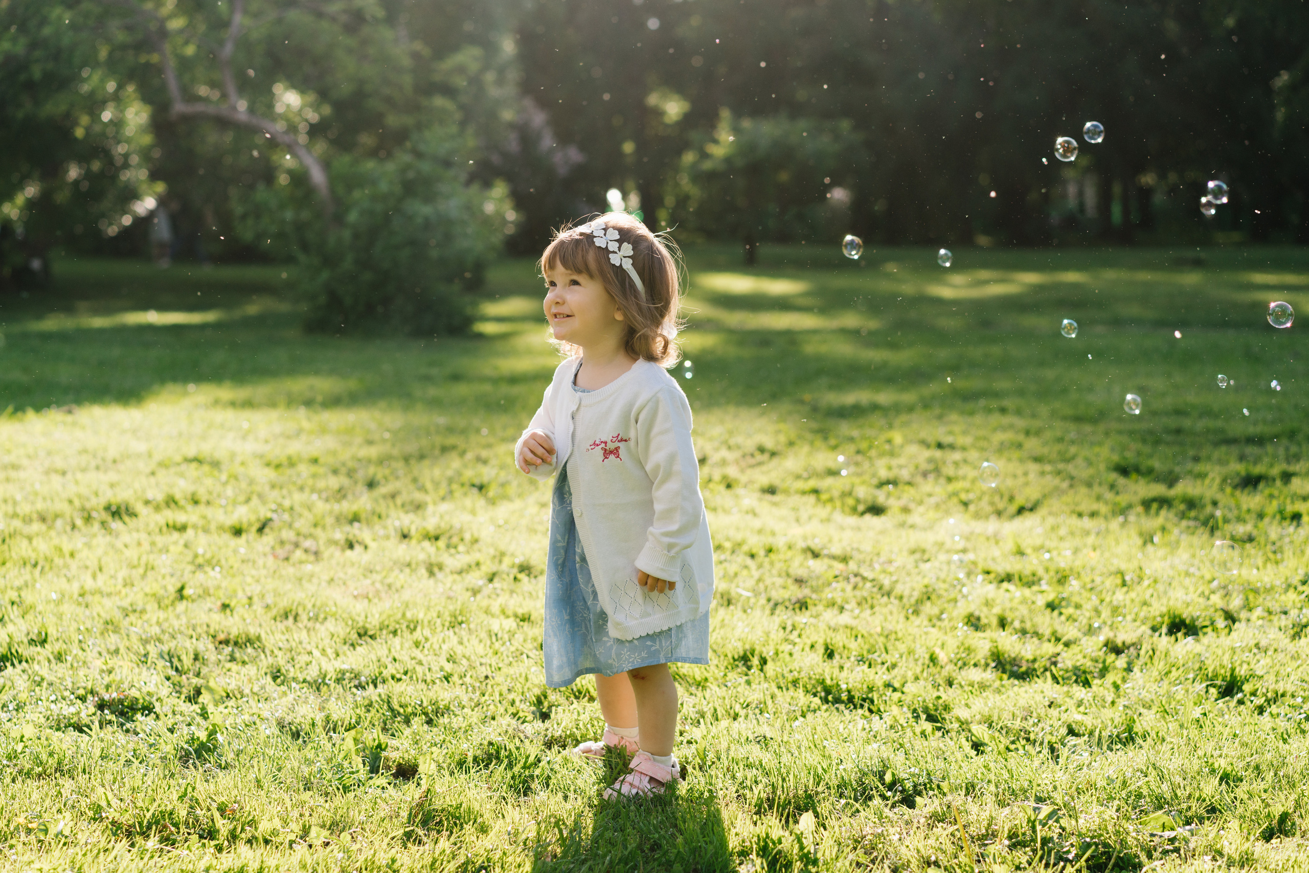 Family photo session in Munich park. Inna Zaytseva Photography | Photographer in Munich | Content Creation