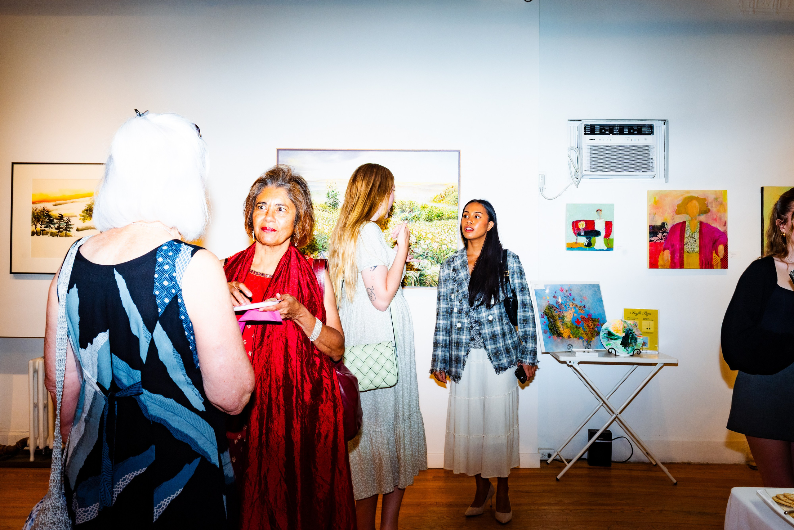 Event Reportage Photoshoot at Soul Gallery. Ekaterina Tsurkina-Appina Photography Canada