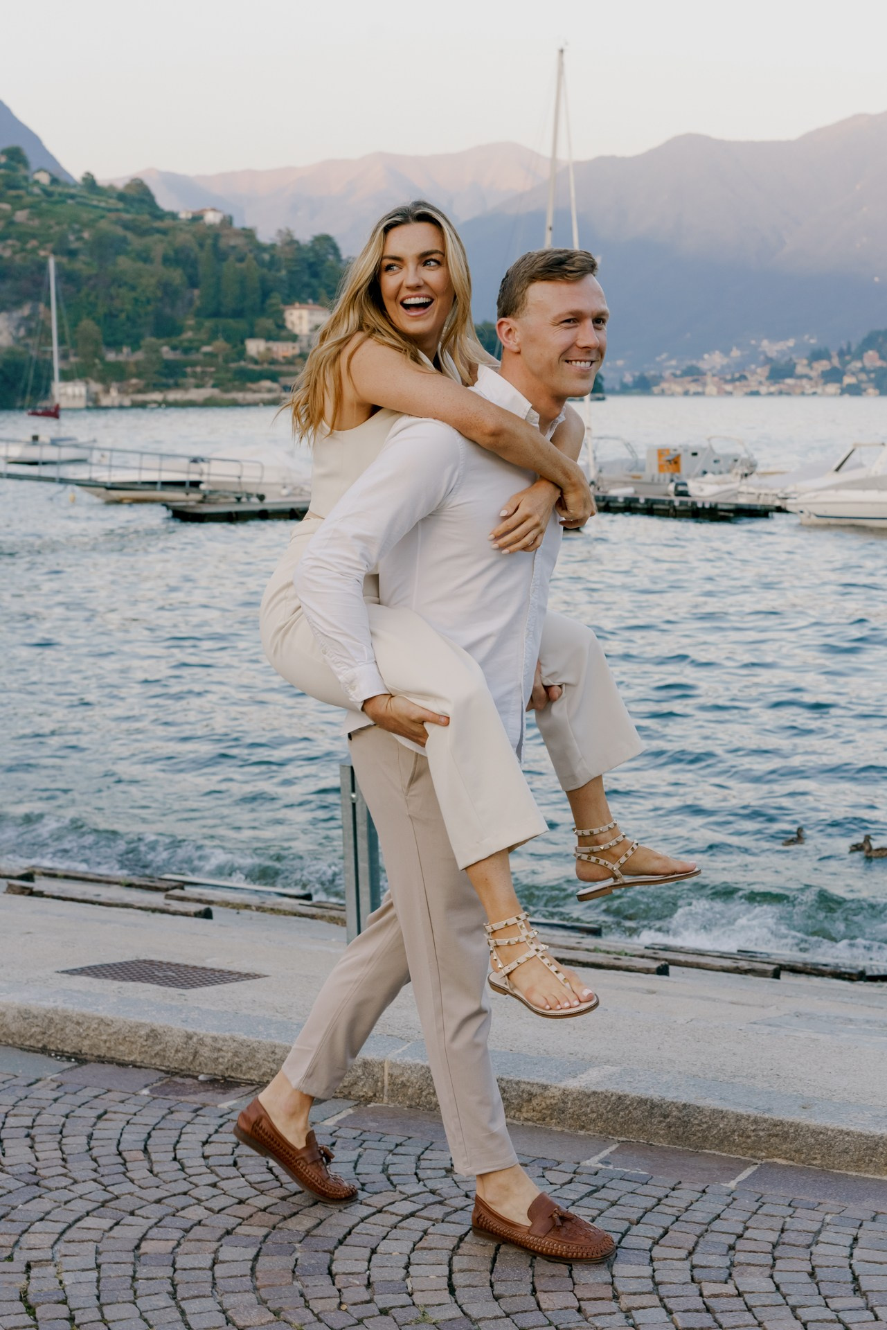 Book your couple & family photographer. Inna Zaytseva Photography | Fotografin in München | Content Creation