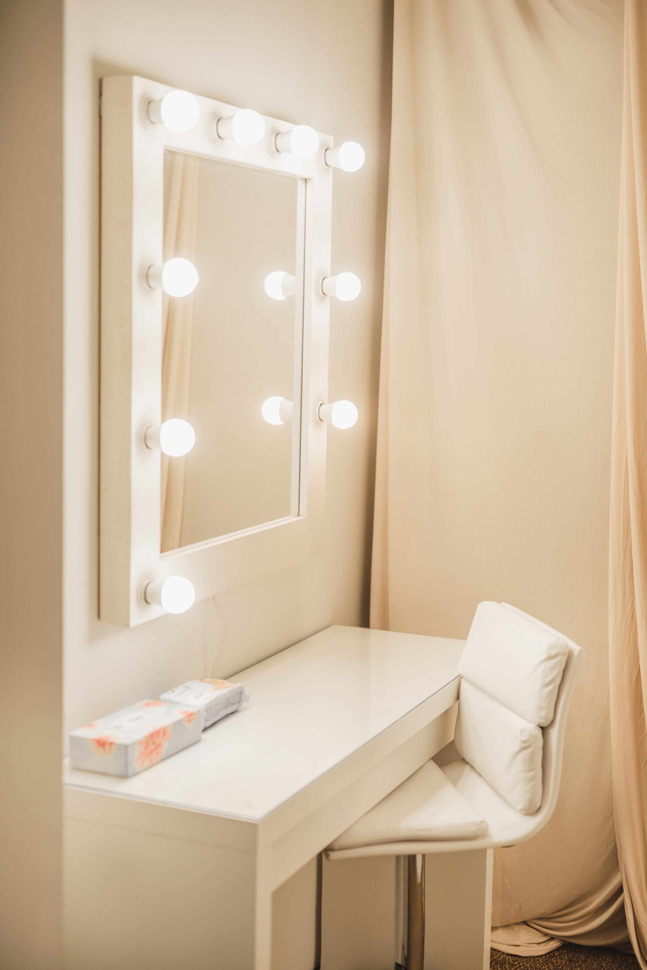 Make-up Telpa – Profesionāla grima telpa fotostudijā Rīgā. Fotostudija VEF Rīga