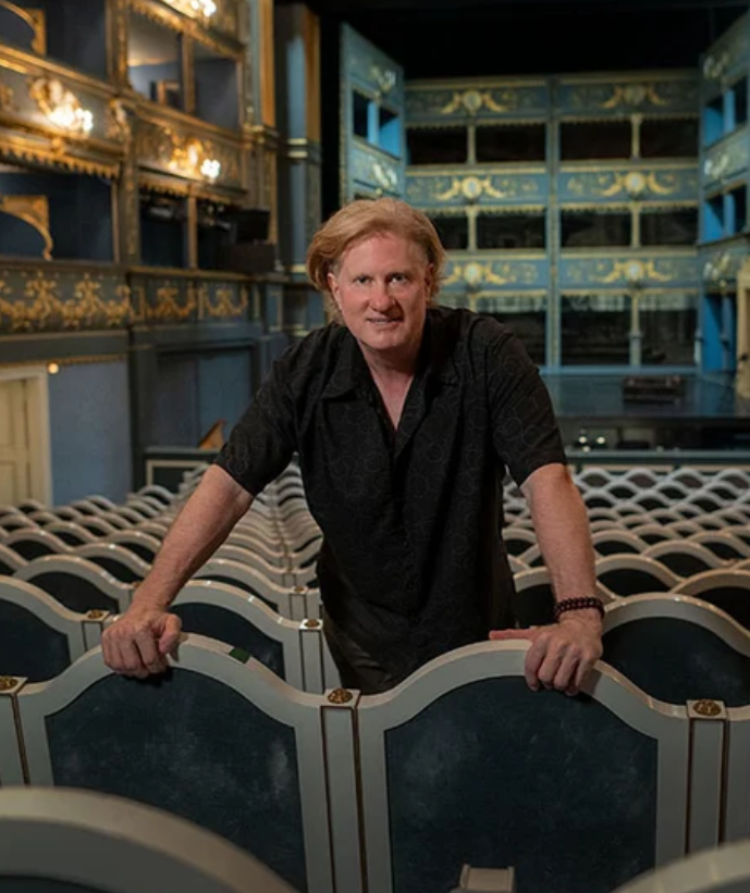 Portrait of American photographer Kurt Vinion