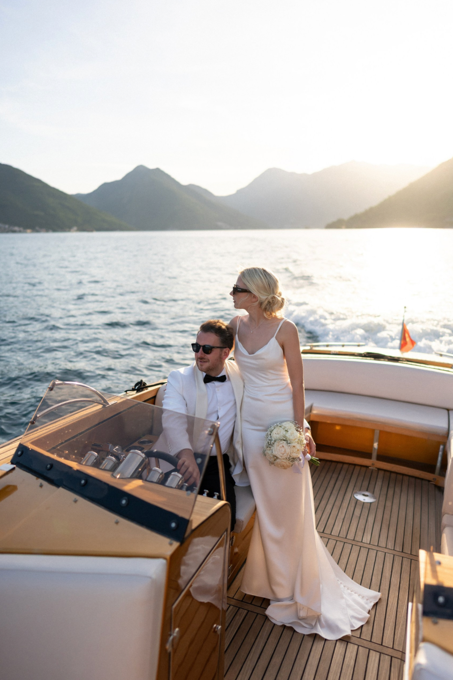 Fotograf i Perast: parfoto, familie og bryllup i mykt lys