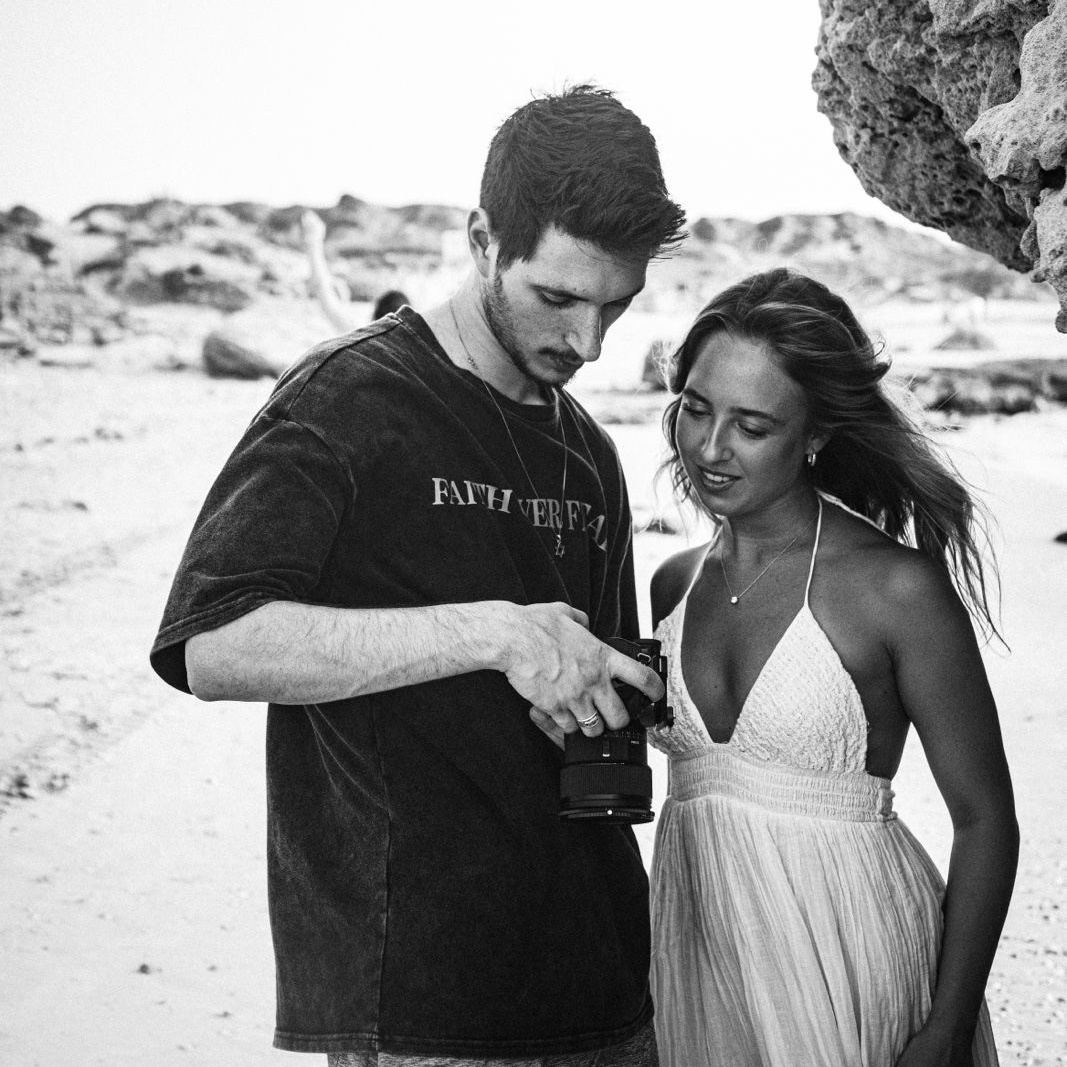 Contact. YONATAN KATZ