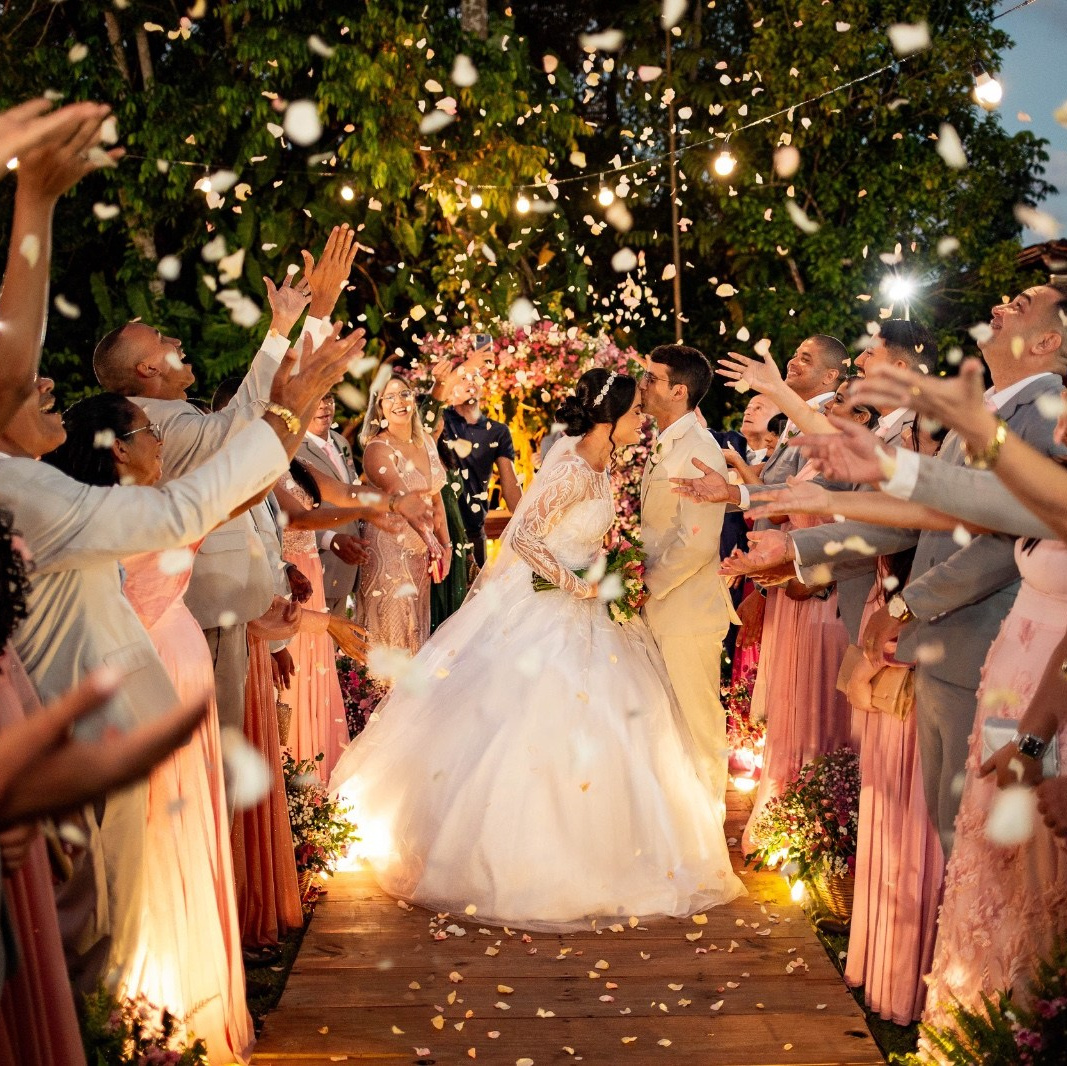 Coração Por Trás das Lentes, Mais que Cinegrafista, um Contador de Histórias, Histórias que Marcam, Memórias que Vivem. Cinegrafista Especialista em Casamentos