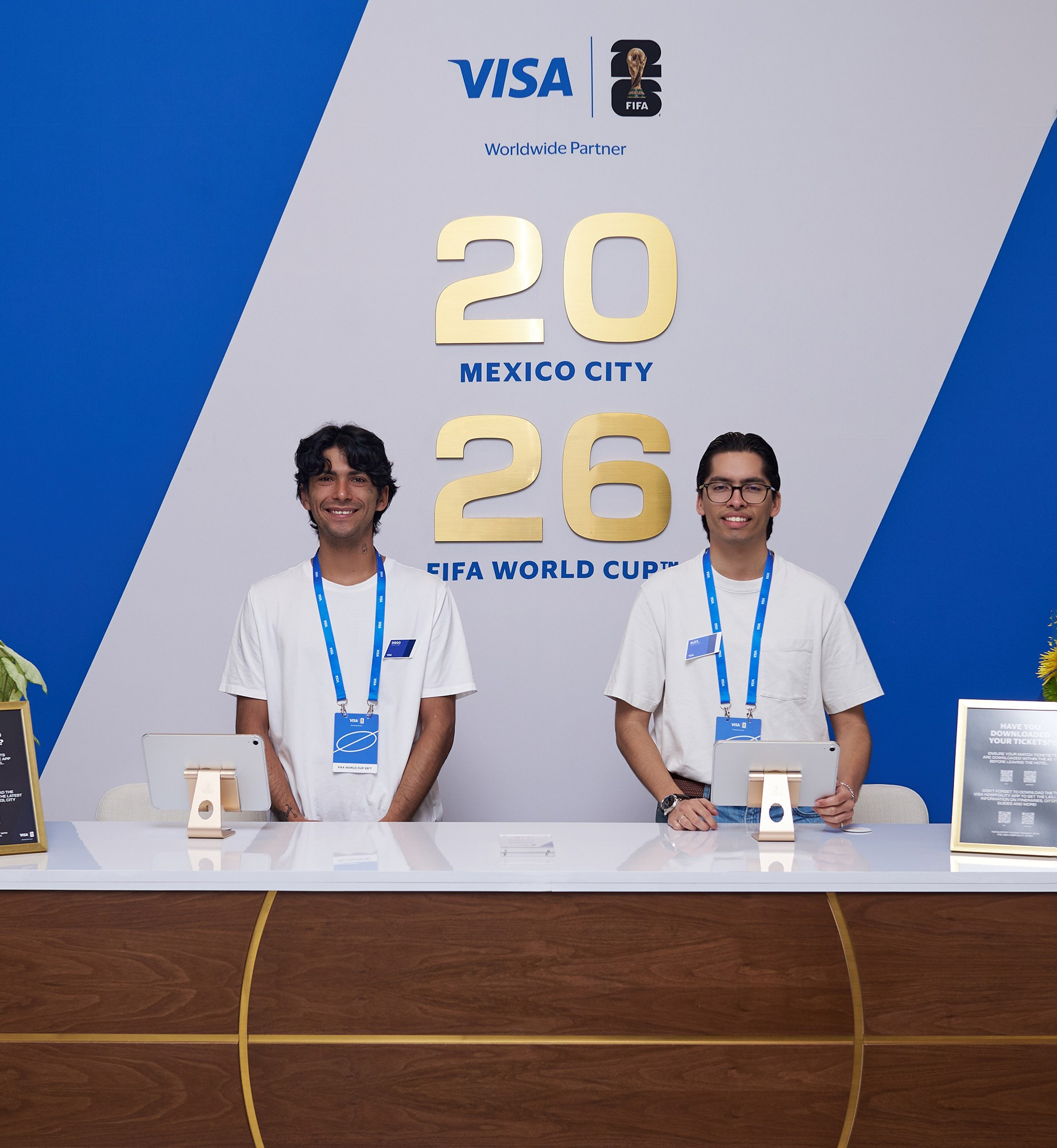 Corporate Photographer in Mexico City | Headshots & Business Events