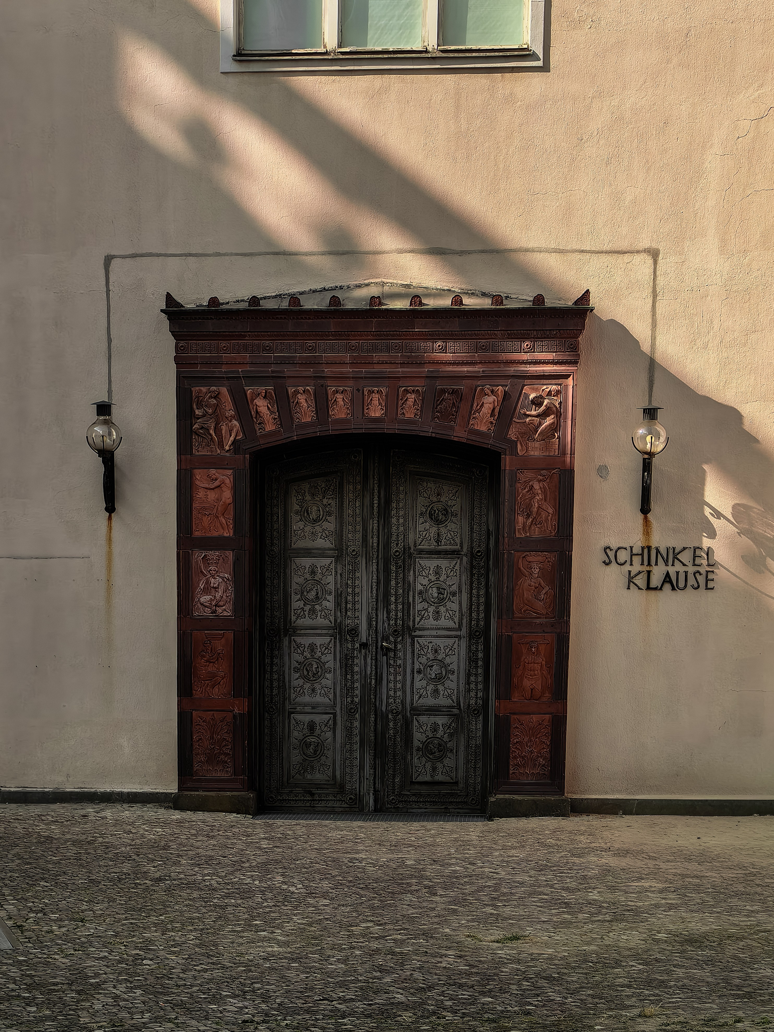KARL SCHINKEL’S ARCHITECTURE IN BERLIN. Anastasiia Kalinkina — Fotografin in Berlin