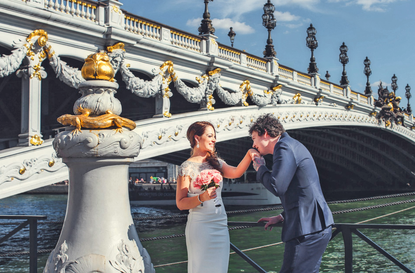 Top 7 Breathtaking Paris Elopement Locations. Photographe à Paris