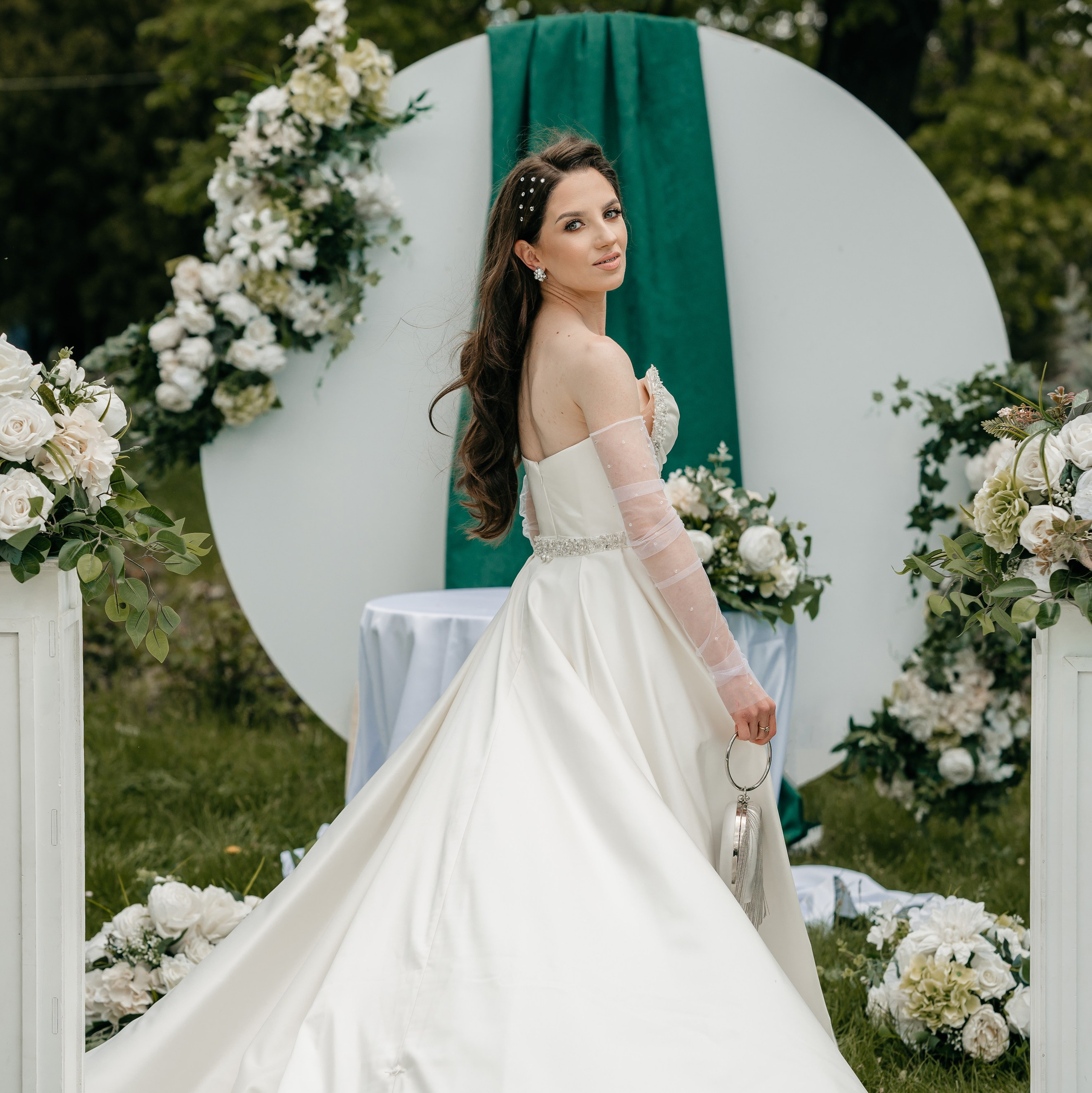 Ofertă Nuntă. Raw Studio. Fotograful tau de nunta!